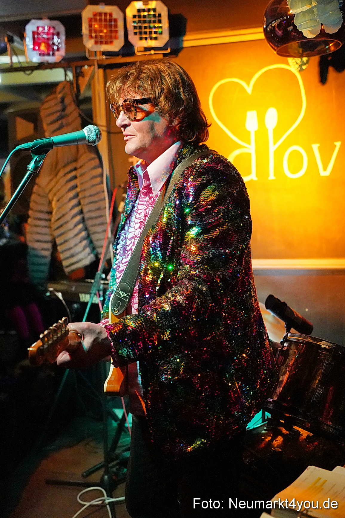 Weiberfasching Neumarkt 2023 0147