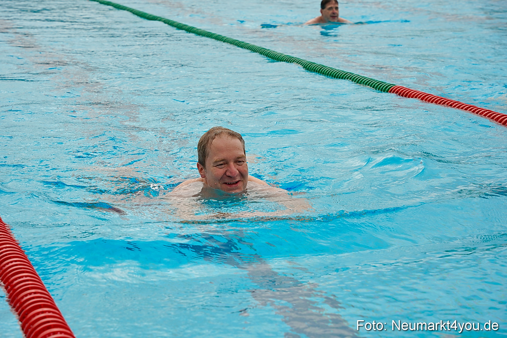 Anschwimmen Freibad Neumarkt 2024 0008