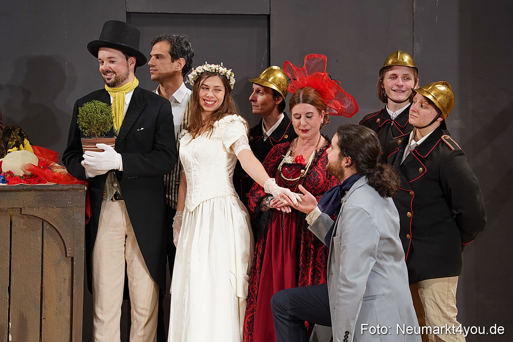 Der Florentinerhut Schloss Spiele Neumarkt 0001