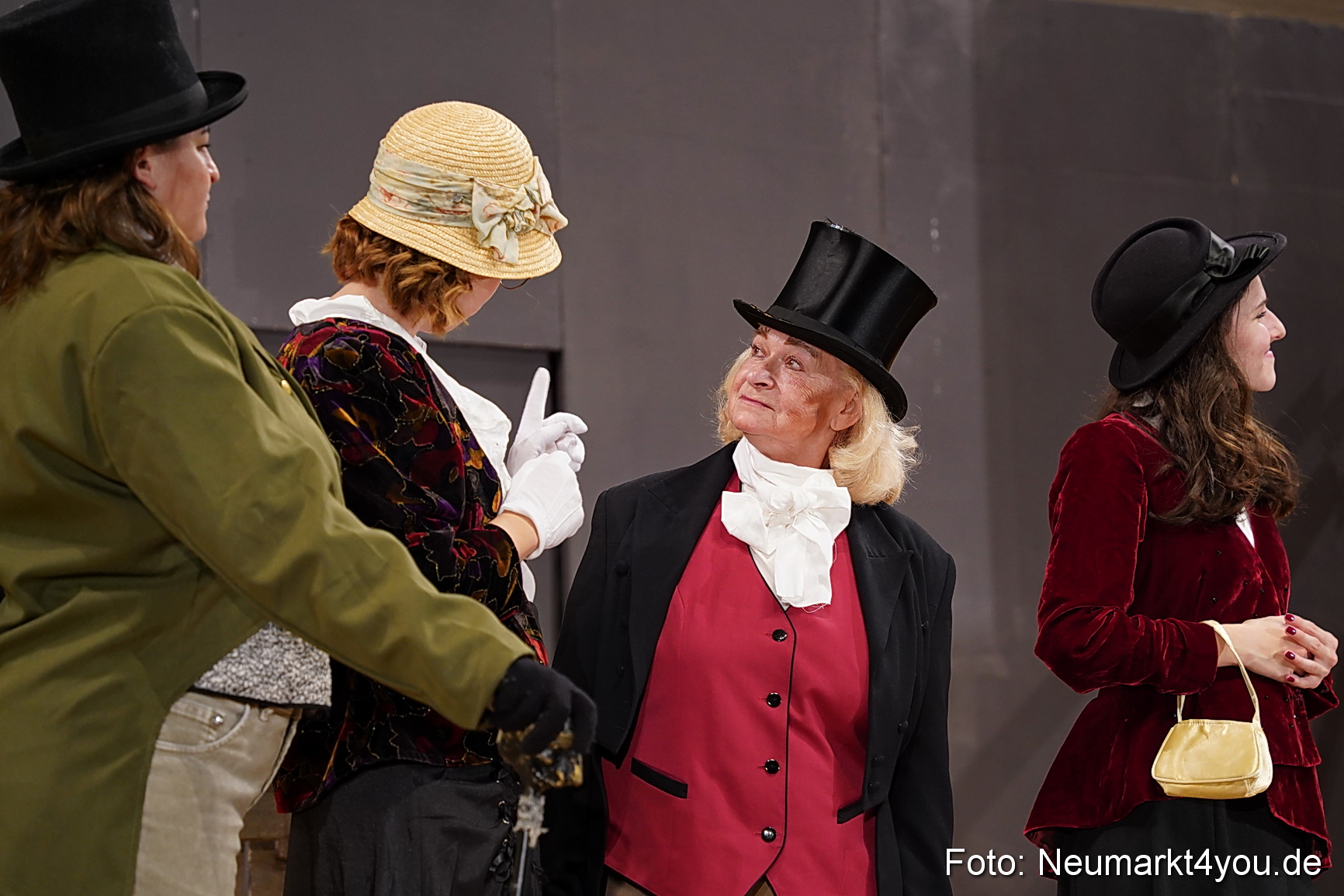 Der Florentinerhut Schloss Spiele Neumarkt 0042