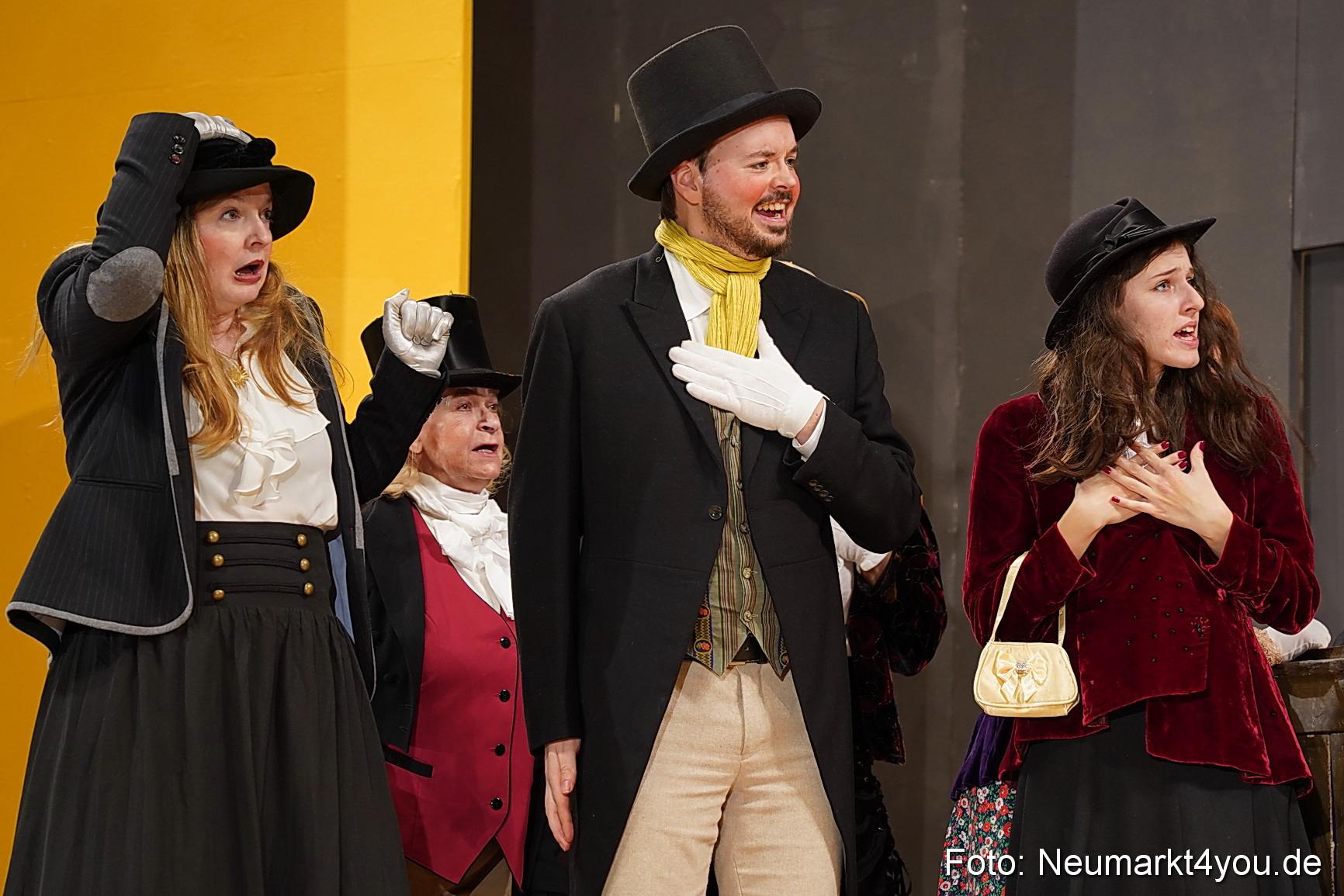 Der Florentinerhut Schloss Spiele Neumarkt 0048