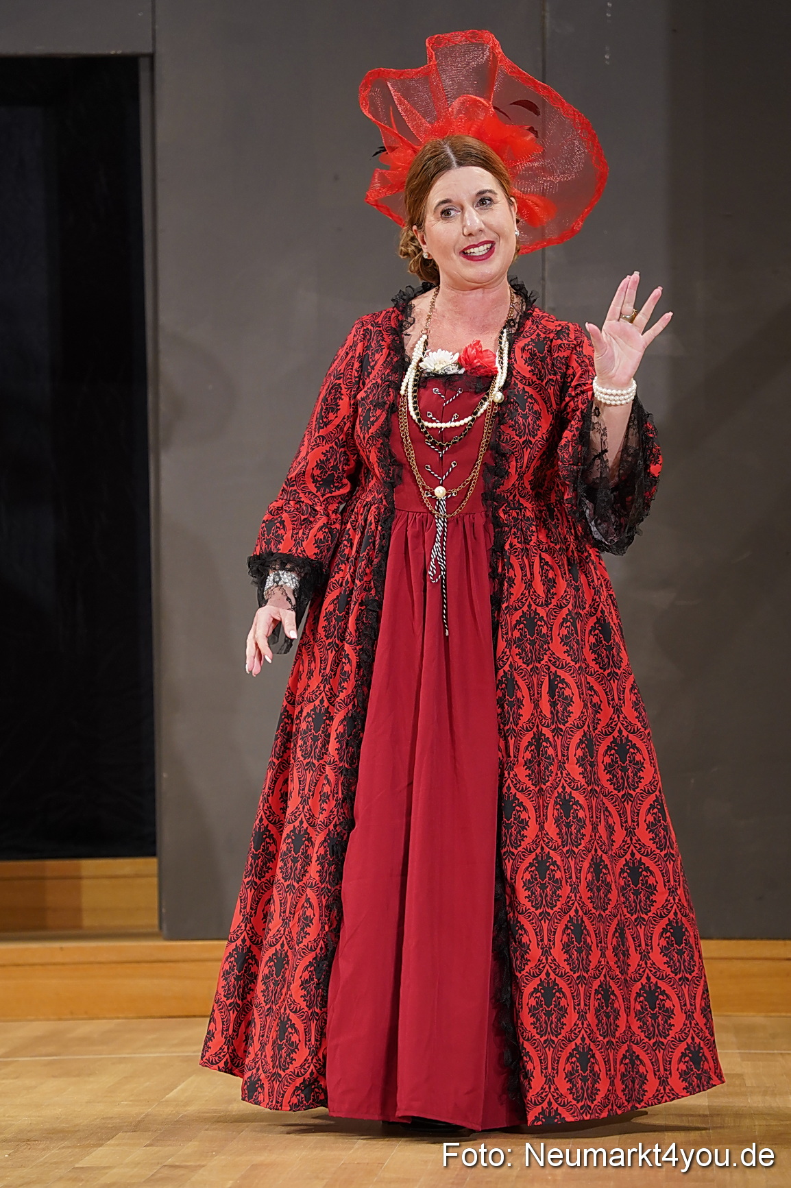 Der Florentinerhut Schloss Spiele Neumarkt 0058