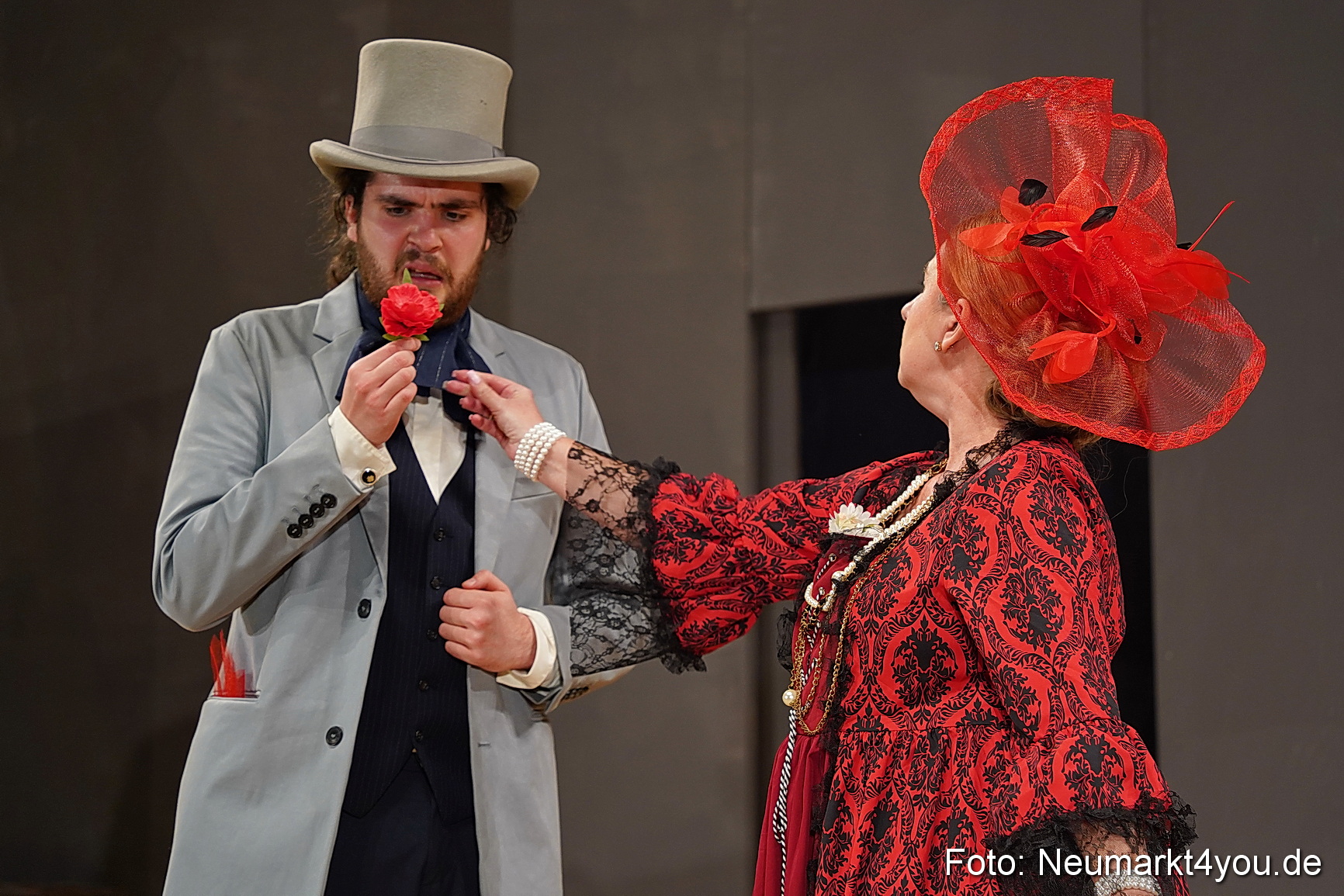 Der Florentinerhut Schloss Spiele Neumarkt 0070