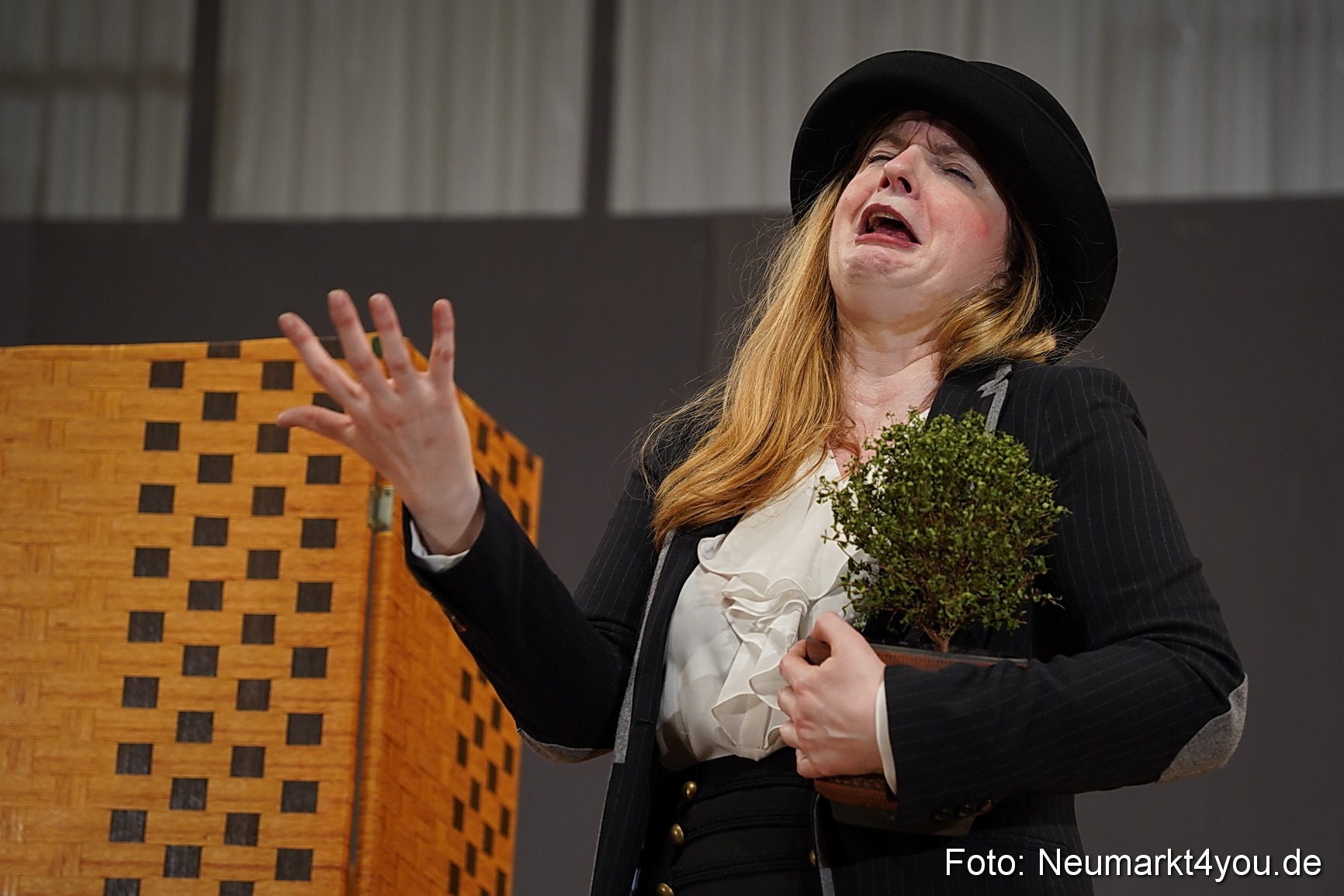 Der Florentinerhut Schloss Spiele Neumarkt 0096