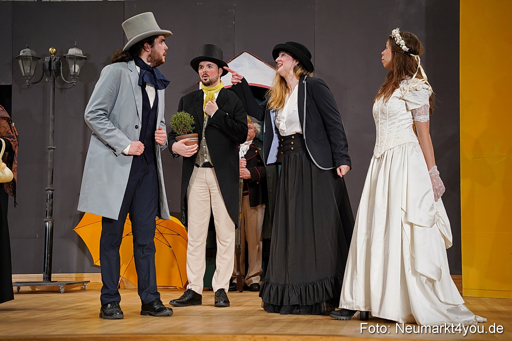 Der Florentinerhut Schloss Spiele Neumarkt 0117