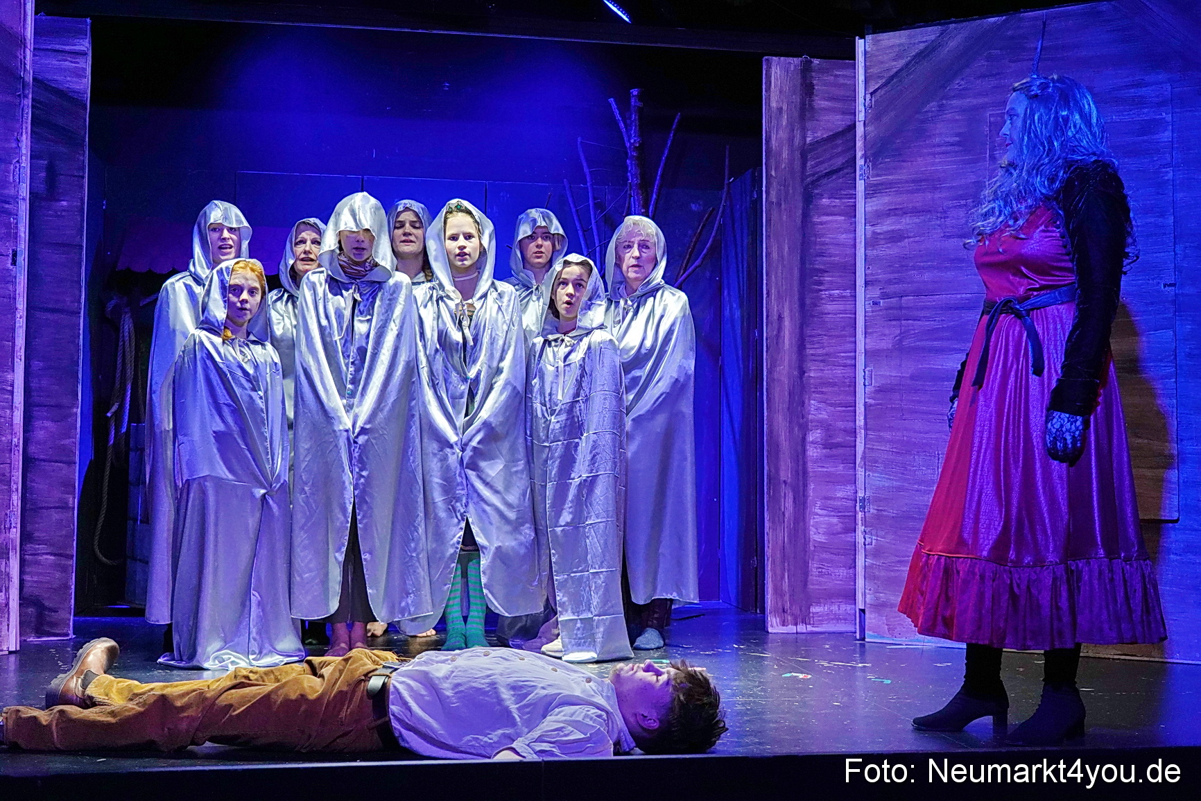 Der Teufel mit den goldenen Haaren 2024 0006