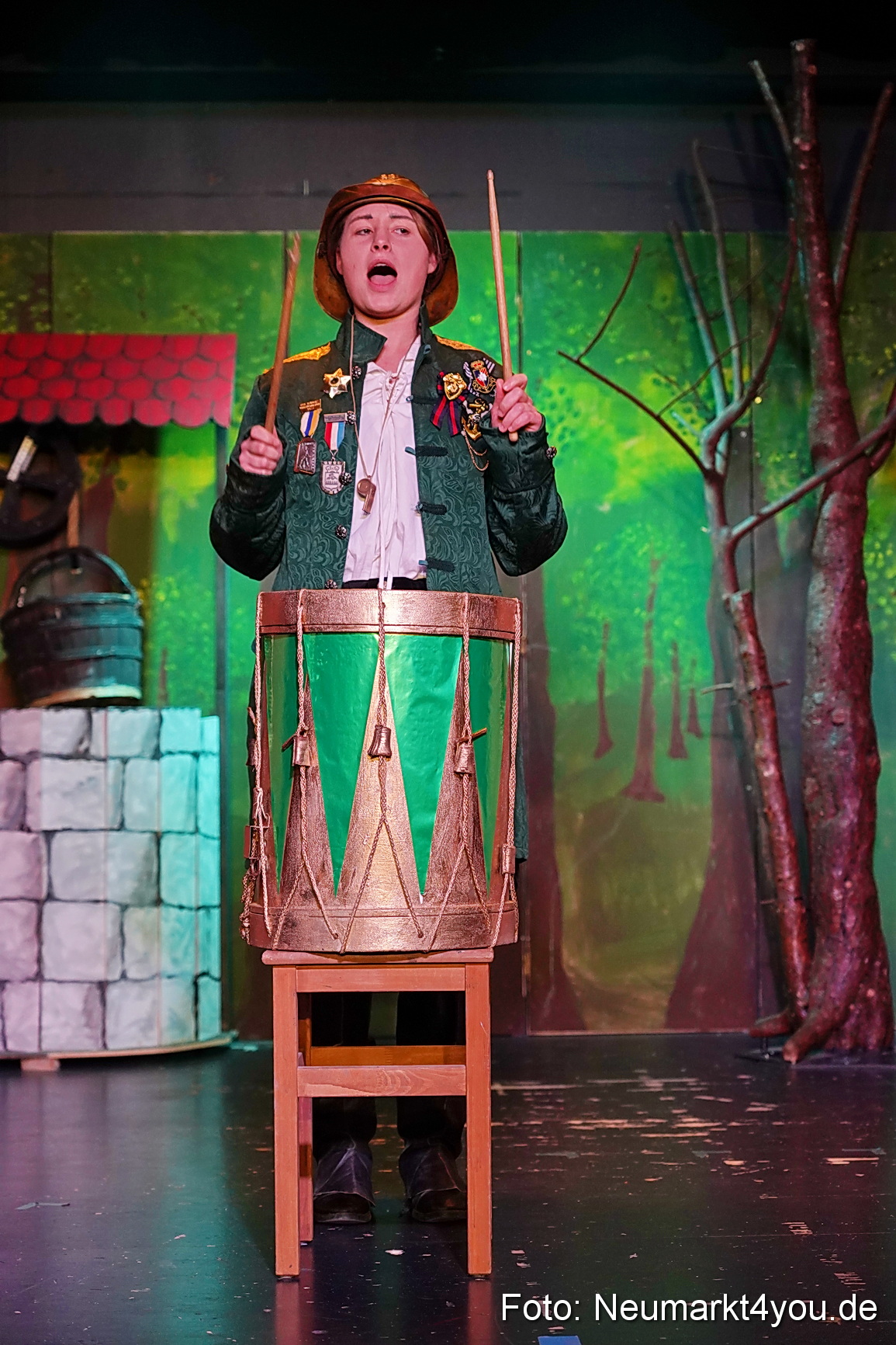 Der Teufel mit den goldenen Haaren 2024 0016