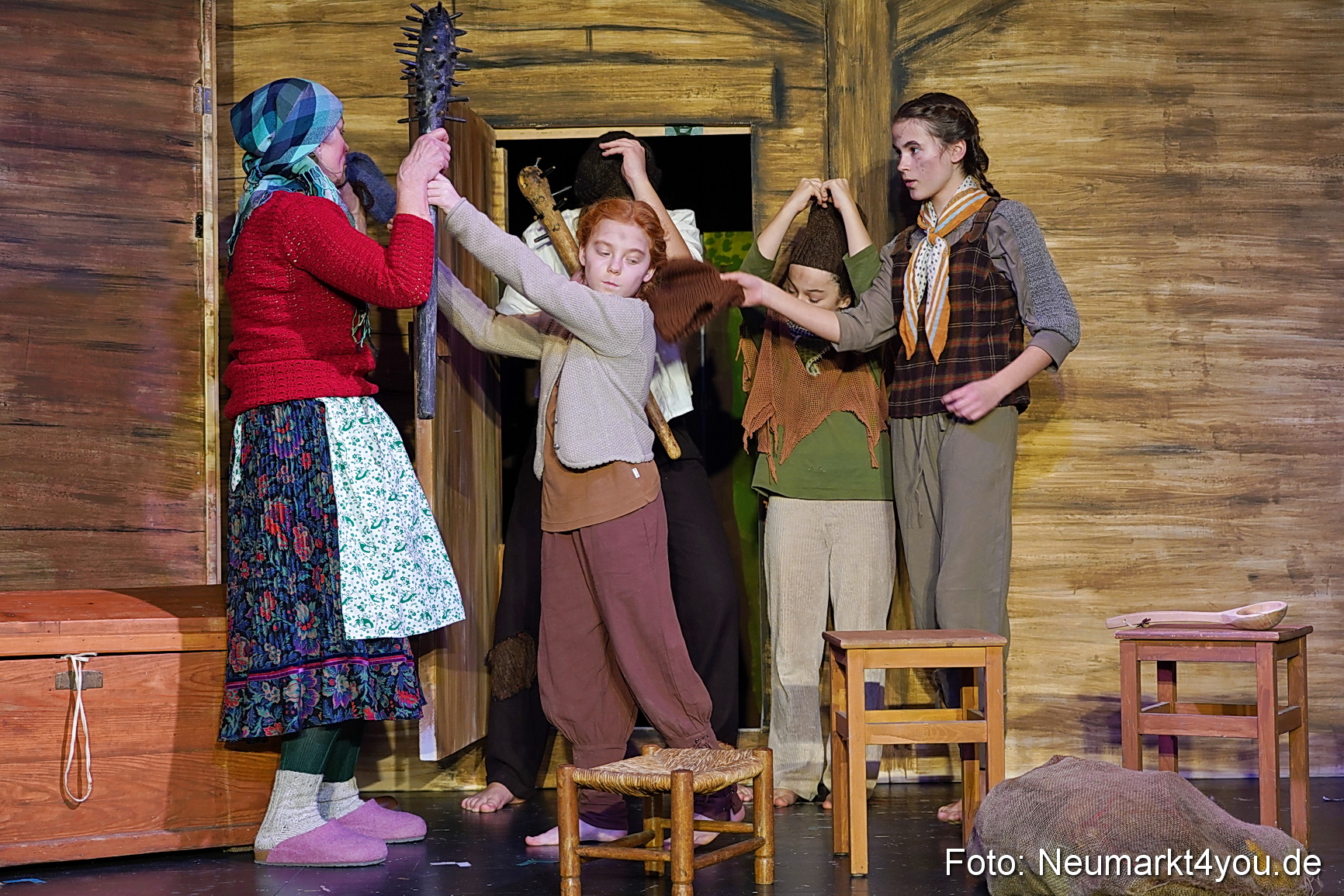 Der Teufel mit den goldenen Haaren 2024 0038