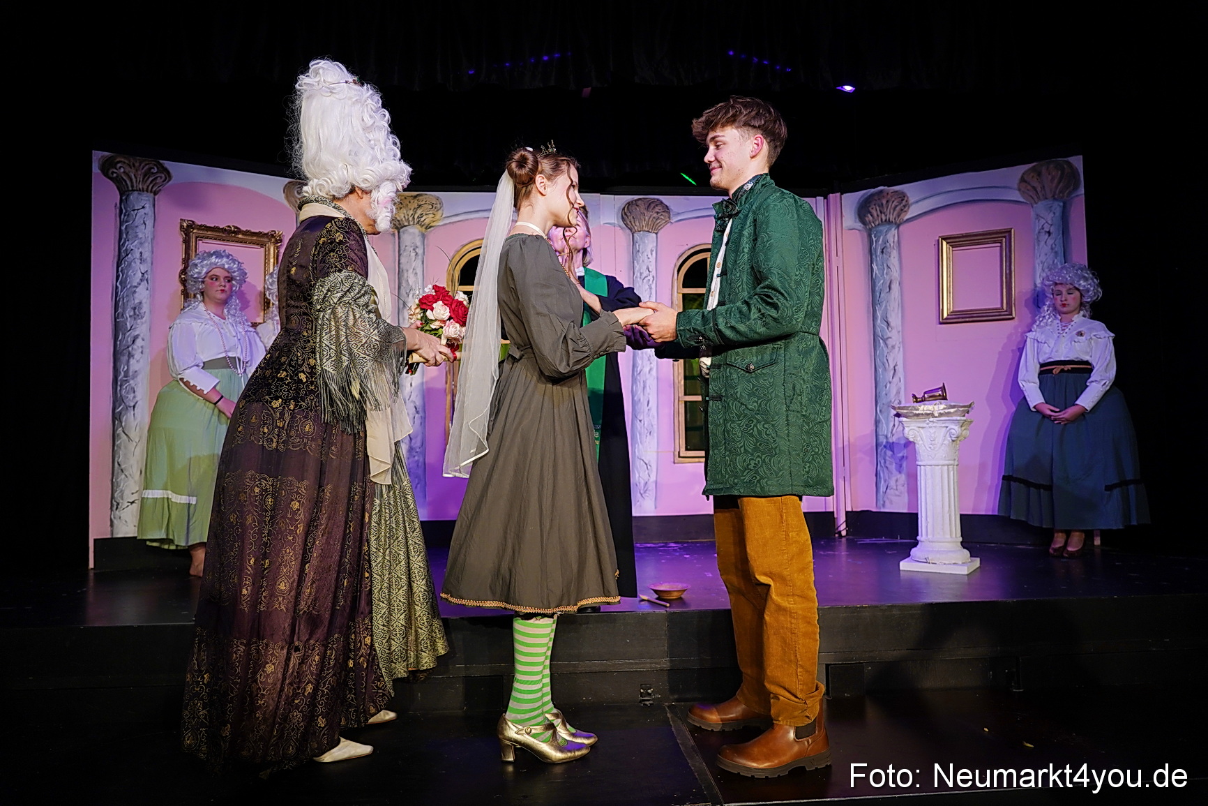 Der Teufel mit den goldenen Haaren 2024 0052