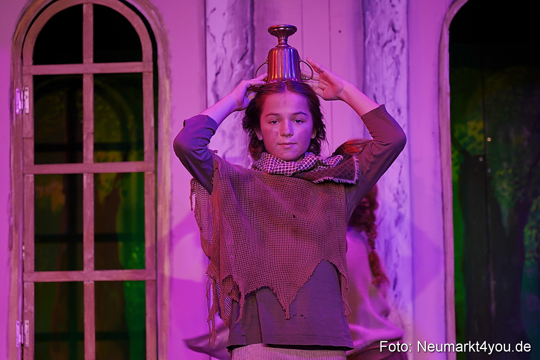 Der Teufel mit den goldenen Haaren 2024 0062