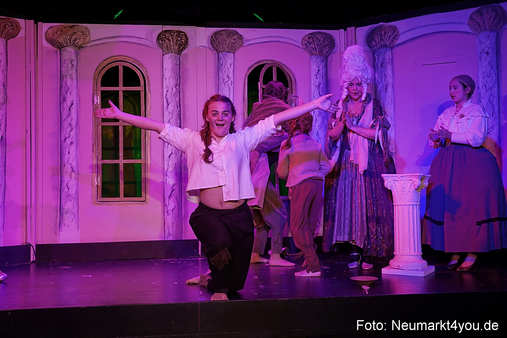 Der Teufel mit den goldenen Haaren 2024 0064