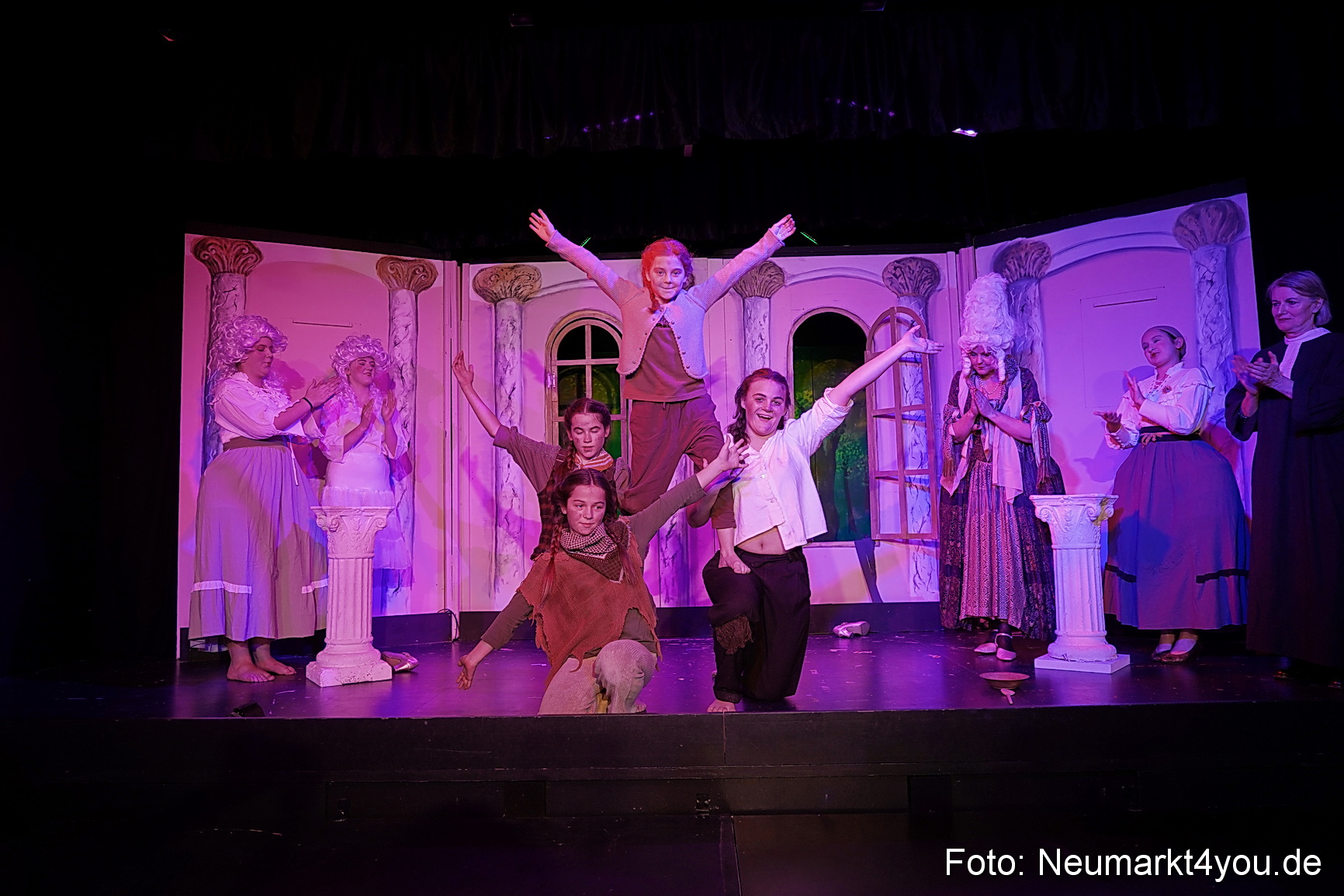 Der Teufel mit den goldenen Haaren 2024 0065