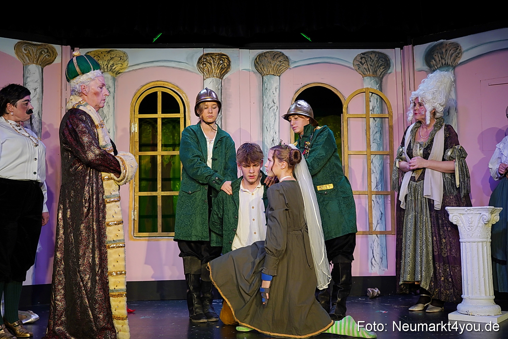 Der Teufel mit den goldenen Haaren 2024 0067