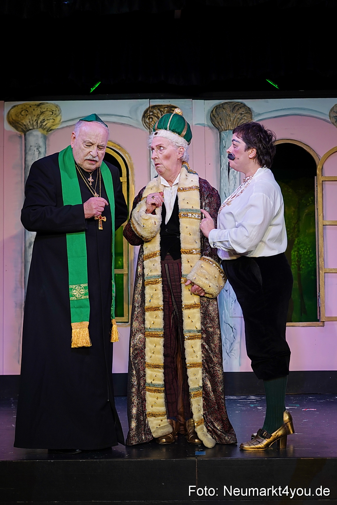 Der Teufel mit den goldenen Haaren 2024 0068