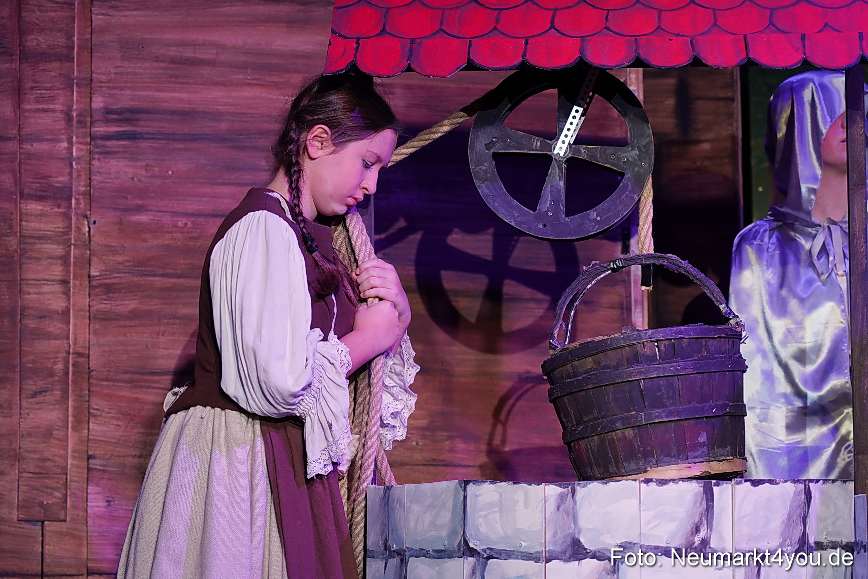 Der Teufel mit den goldenen Haaren 2024 0073