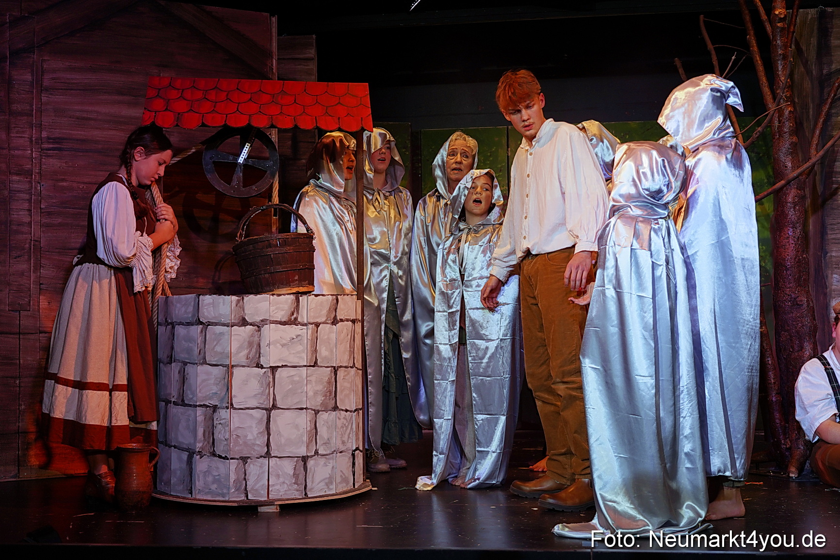 Der Teufel mit den goldenen Haaren 2024 0075