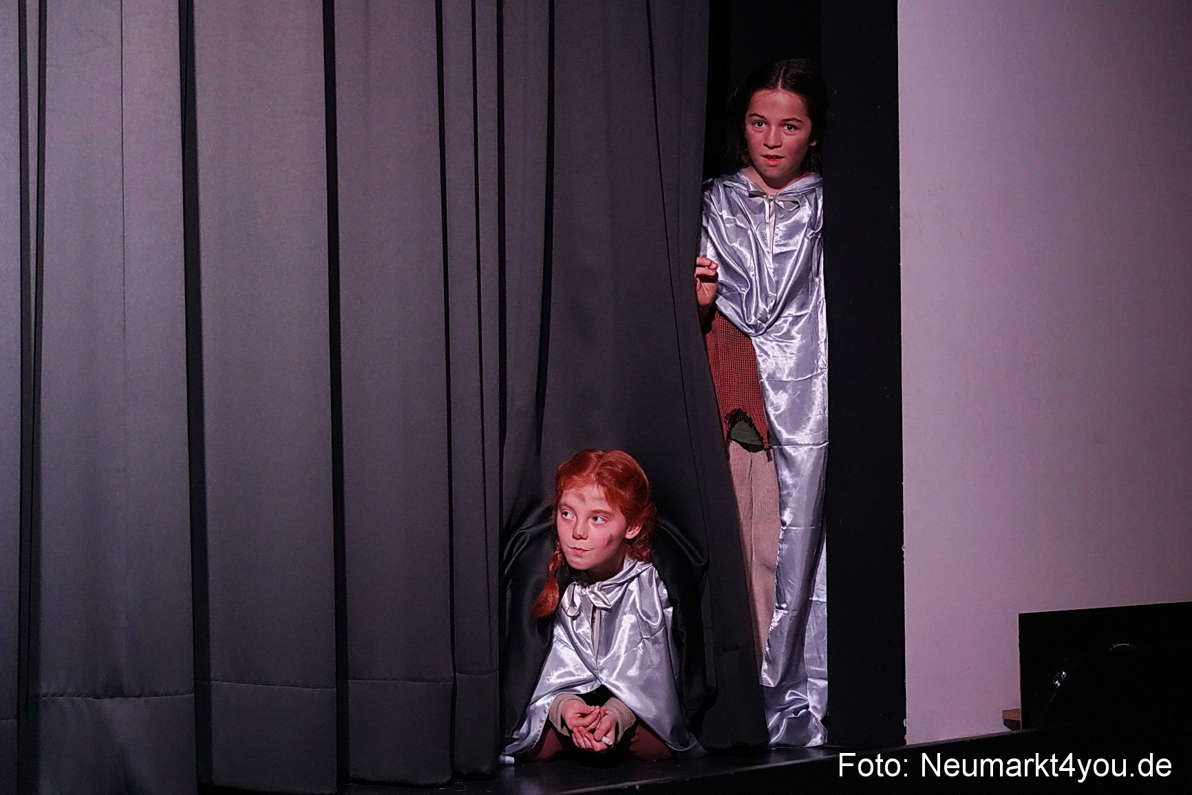 Der Teufel mit den goldenen Haaren 2024 0086