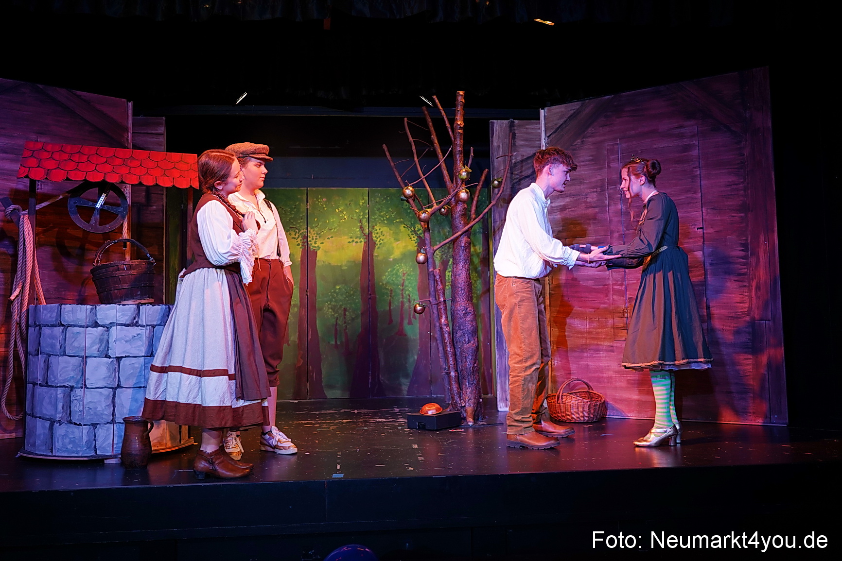 Der Teufel mit den goldenen Haaren 2024 0097