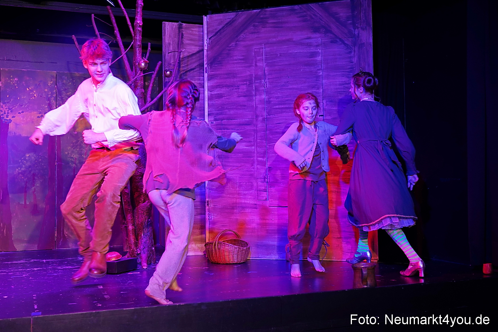 Der Teufel mit den goldenen Haaren 2024 0102