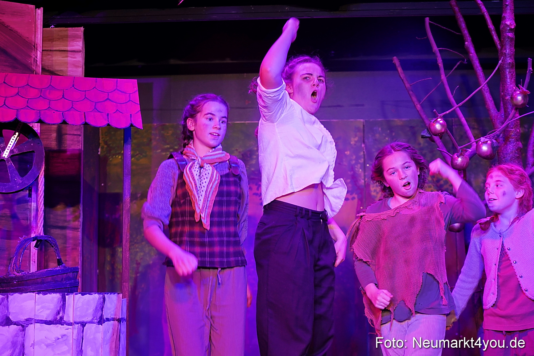 Der Teufel mit den goldenen Haaren 2024 0104