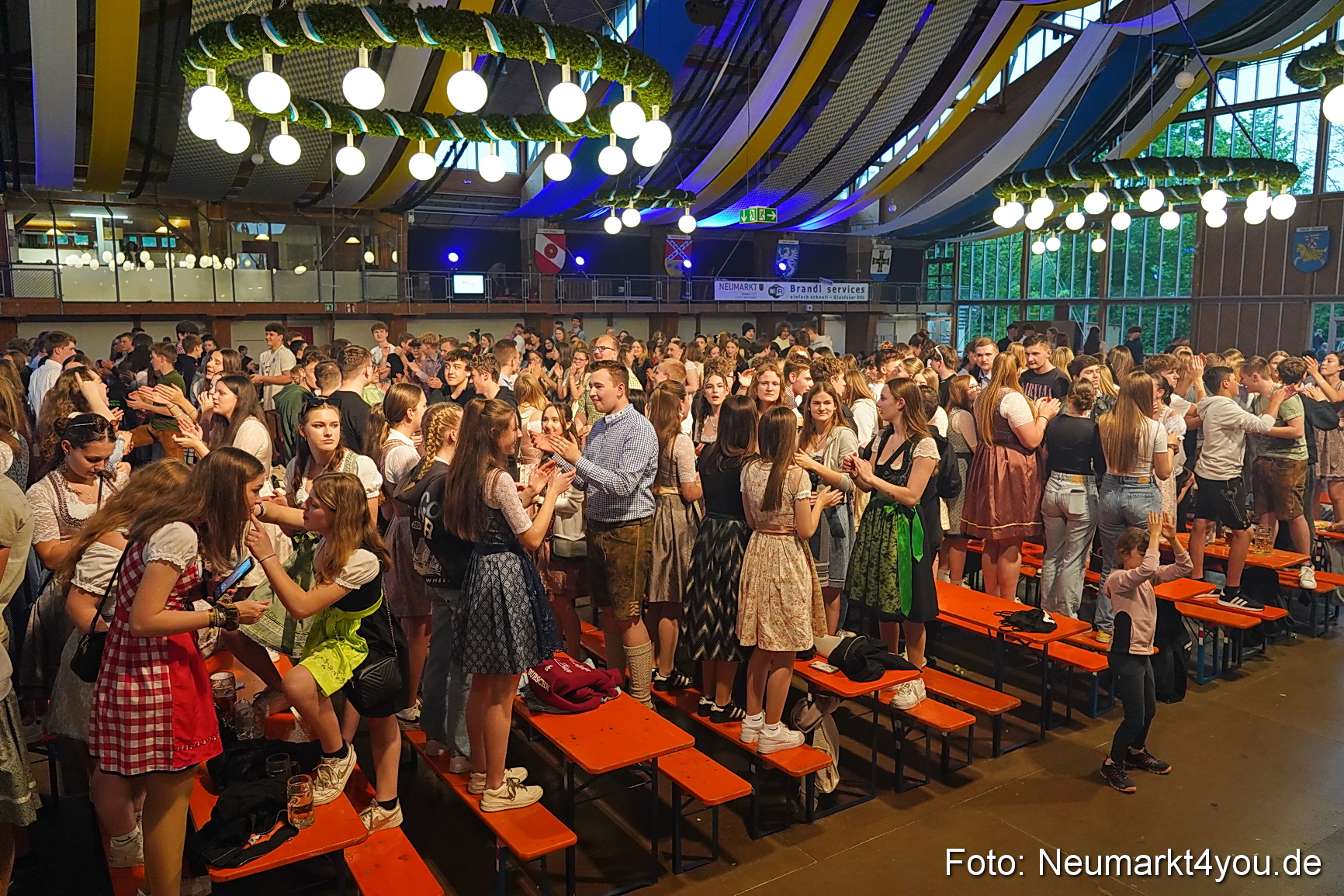 Eroeffnung Fruehlingsfest Neumarkt 2024 0027