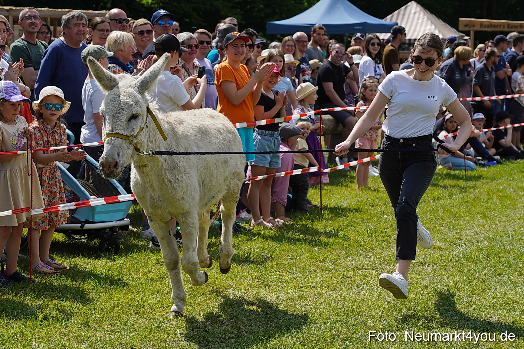 Eselrennen Fruehlingsfest Neumarkt 2024 0074