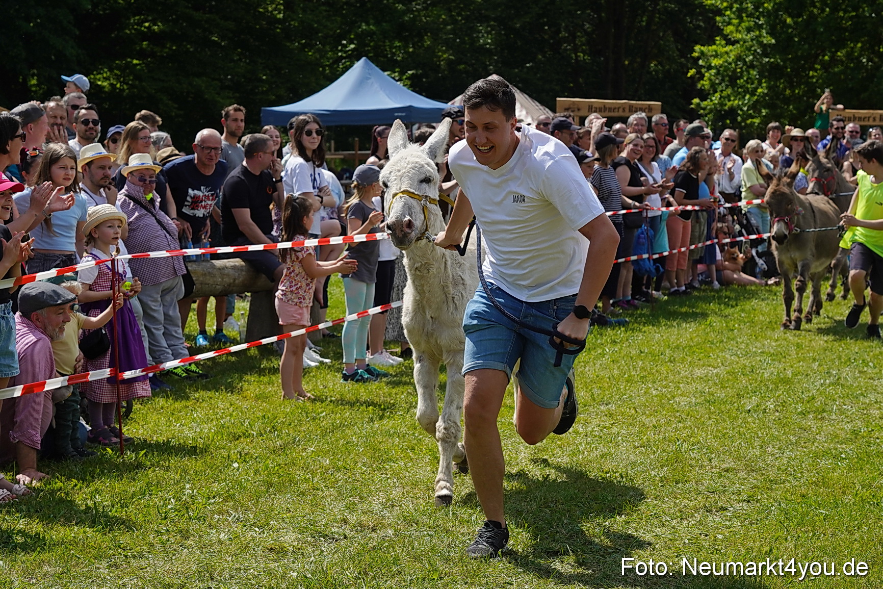 Eselrennen Fruehlingsfest Neumarkt 2024 0079