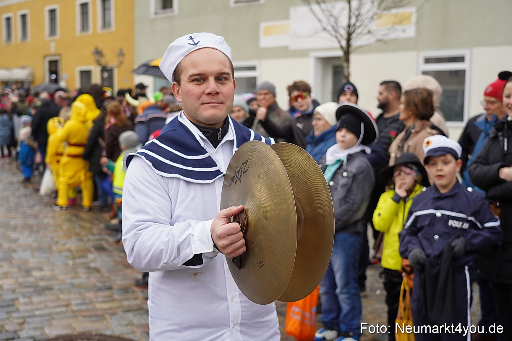 Faschingsumzug Berching 2024 0153