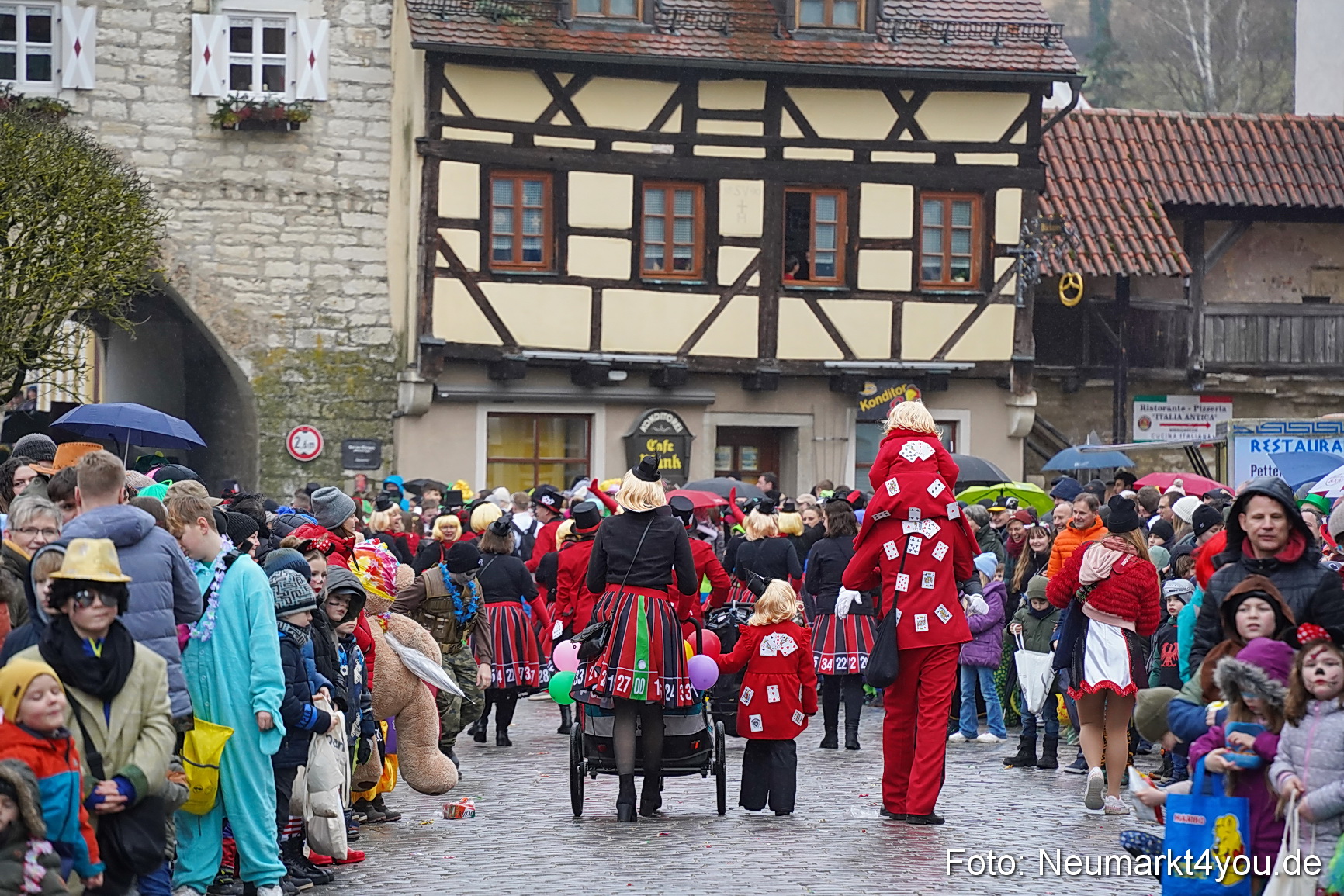 Faschingsumzug Berching 2024 0471