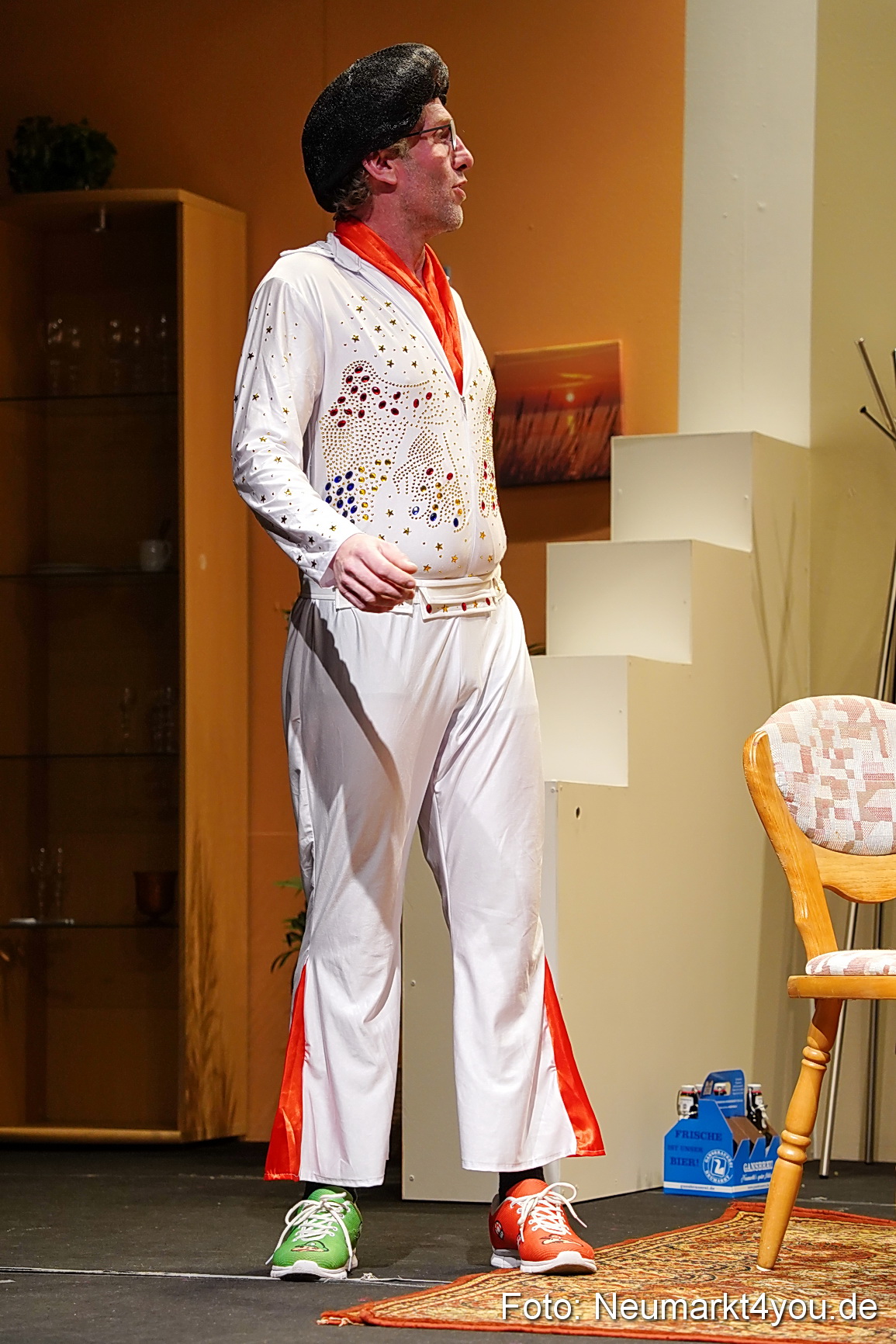 Leberkaes und rote Strapse 2024 0064