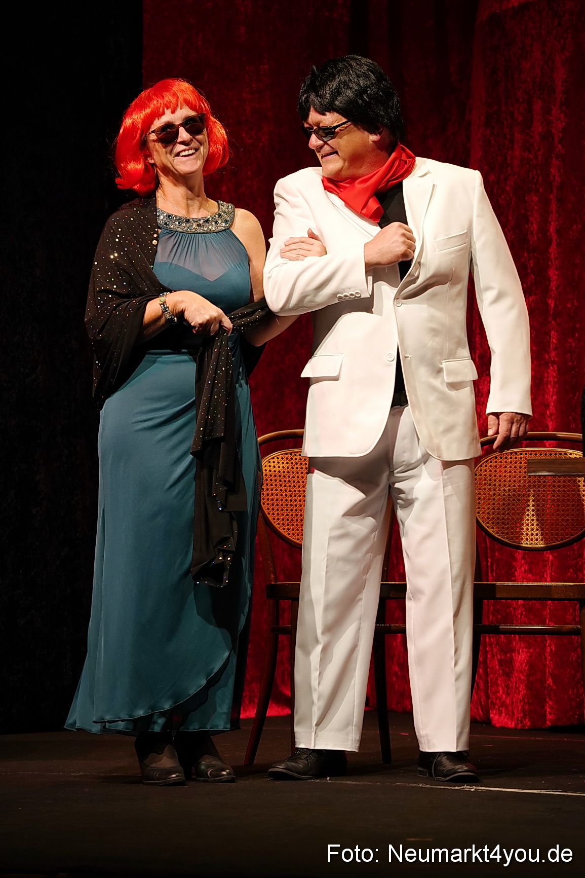 Leberkaes und rote Strapse 2024 0105