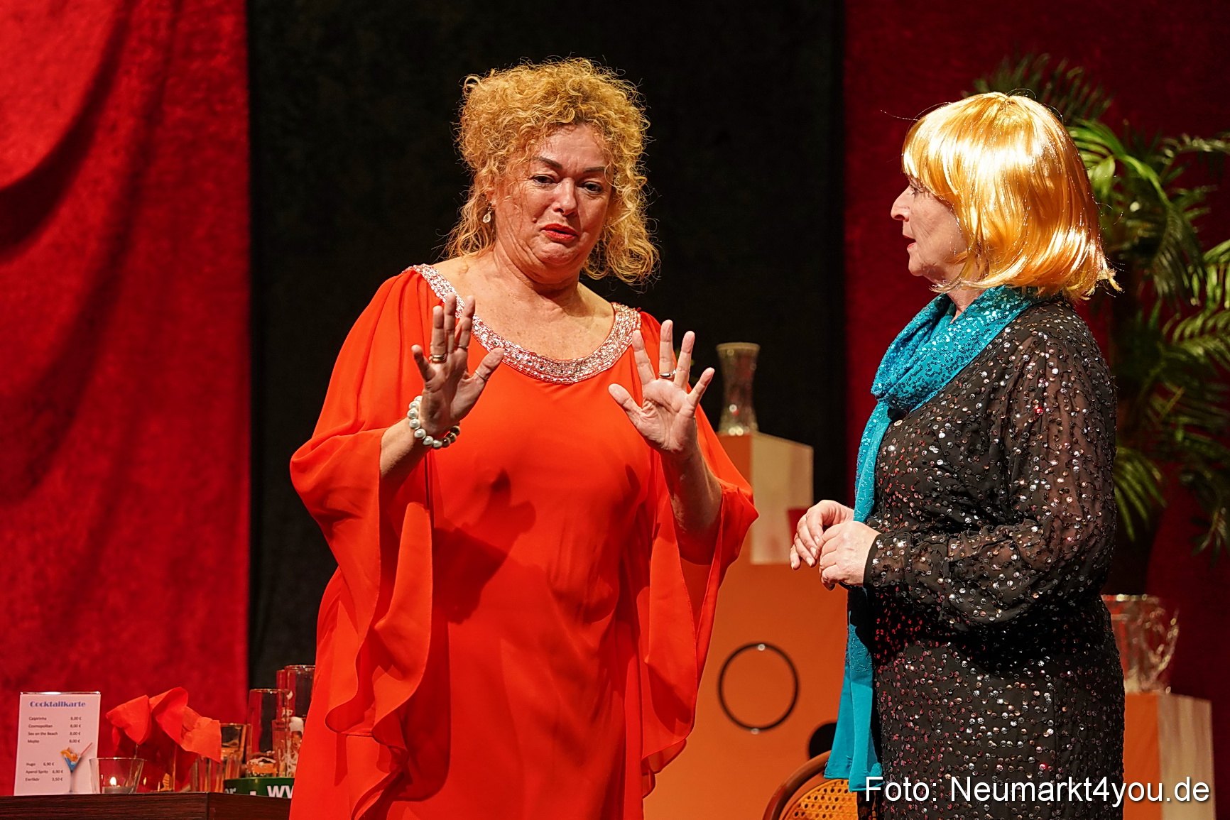 Leberkaes und rote Strapse 2024 0106