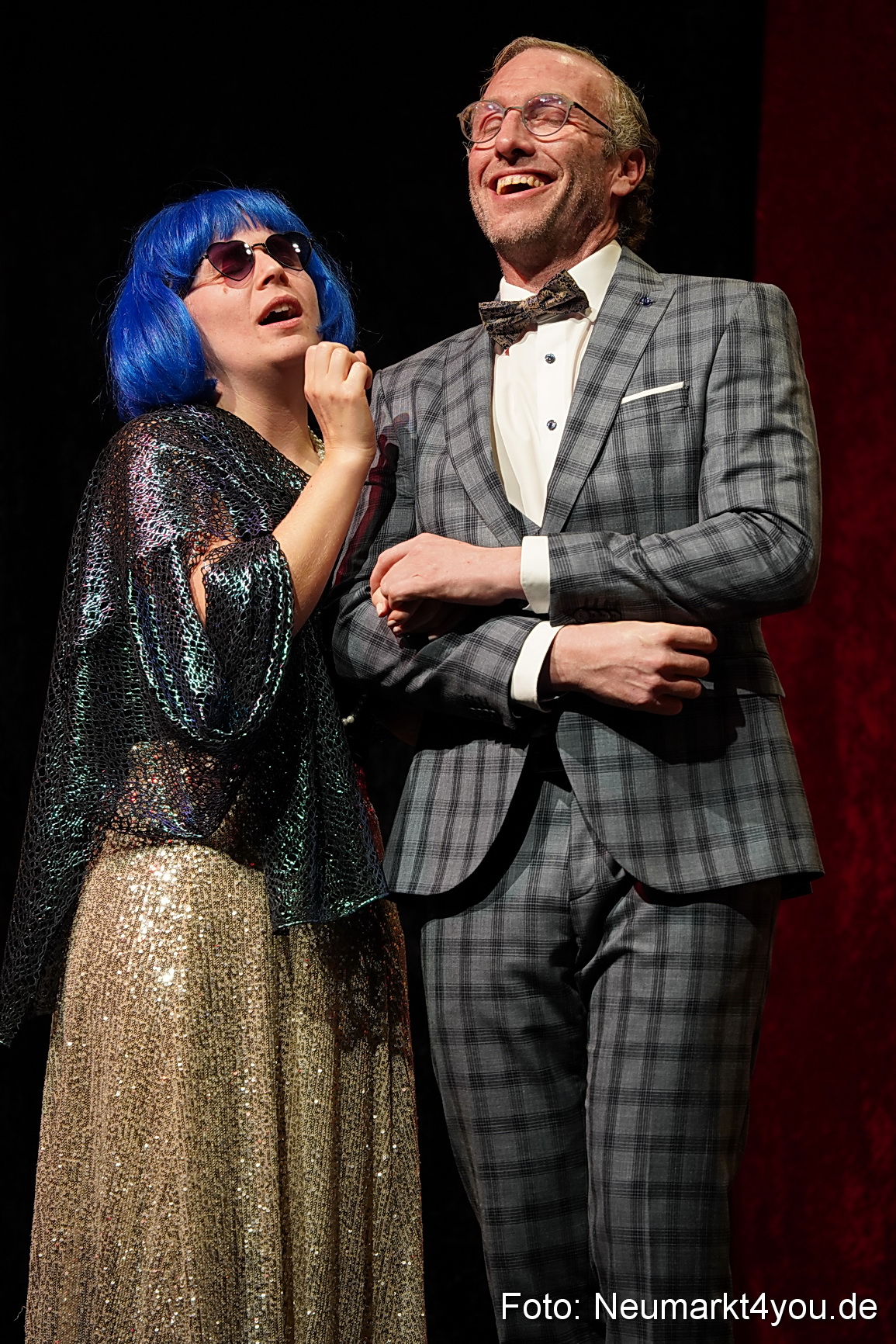 Leberkaes und rote Strapse 2024 0110