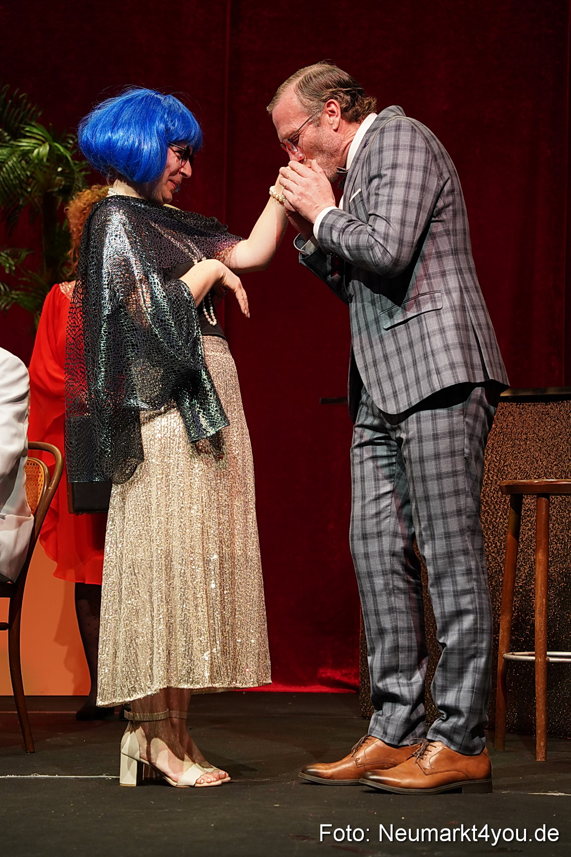 Leberkaes und rote Strapse 2024 0111