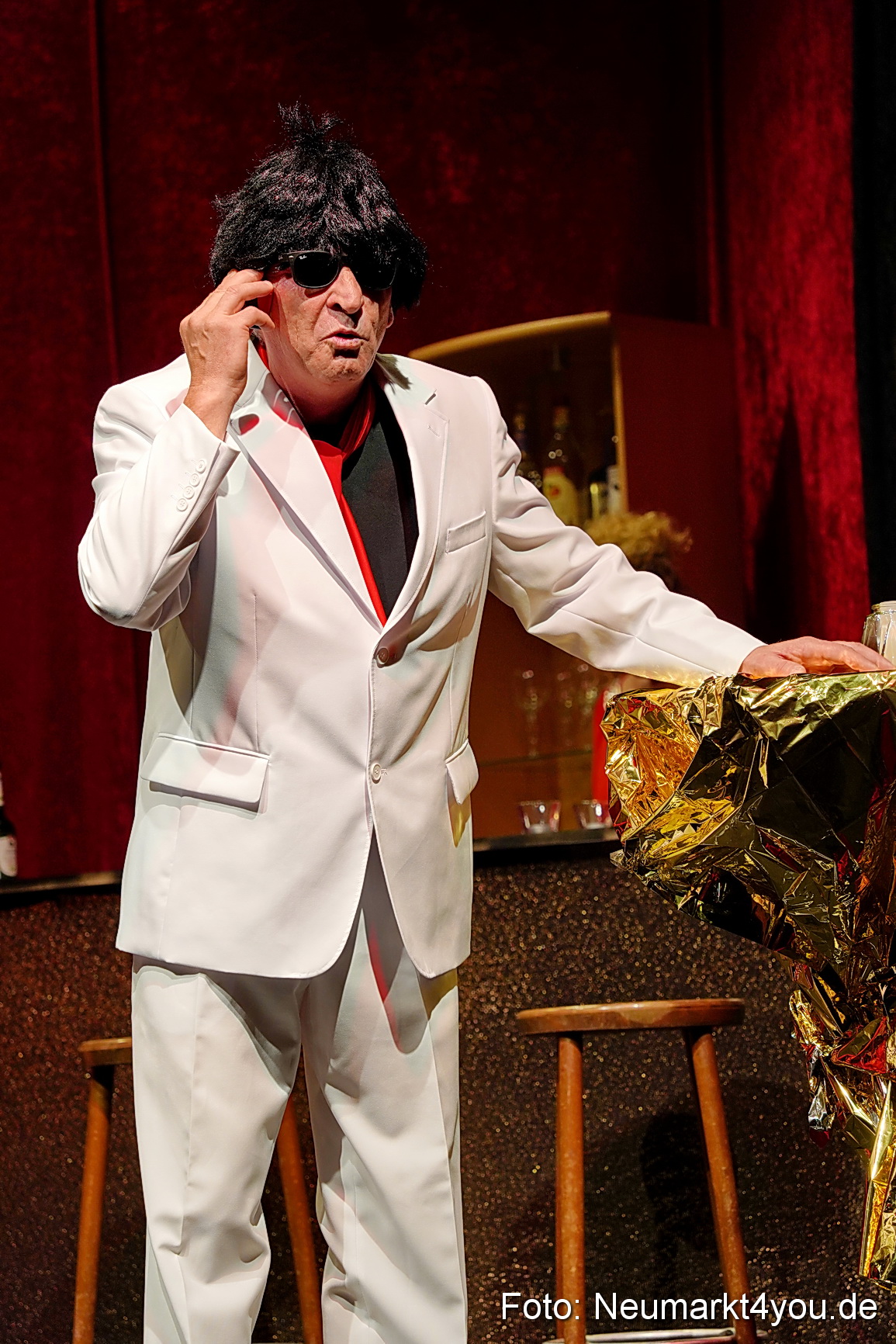 Leberkaes und rote Strapse 2024 0114