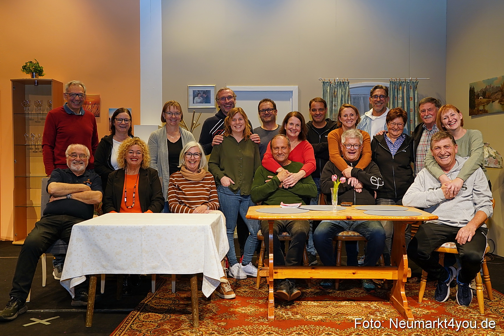 Leberkaes und rote Strapse 2024 0129