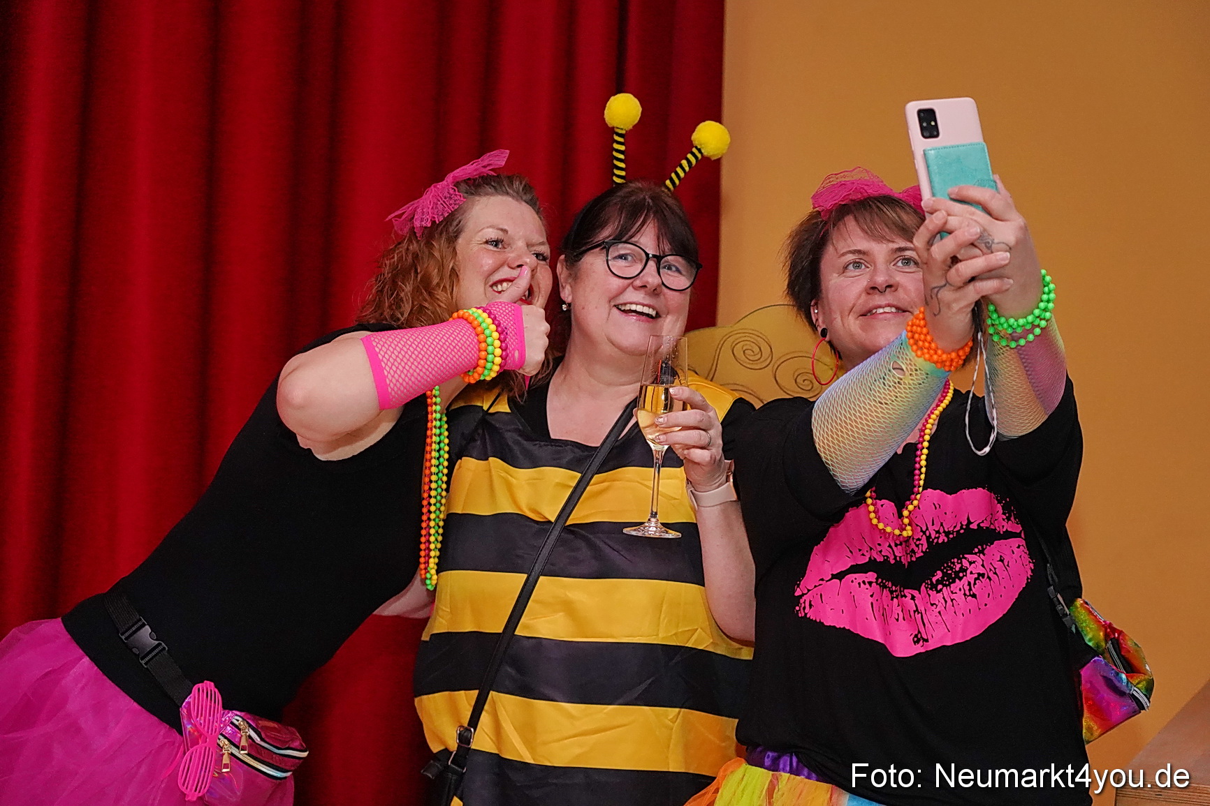 Weiberfasching Neumarkt 2024 0018