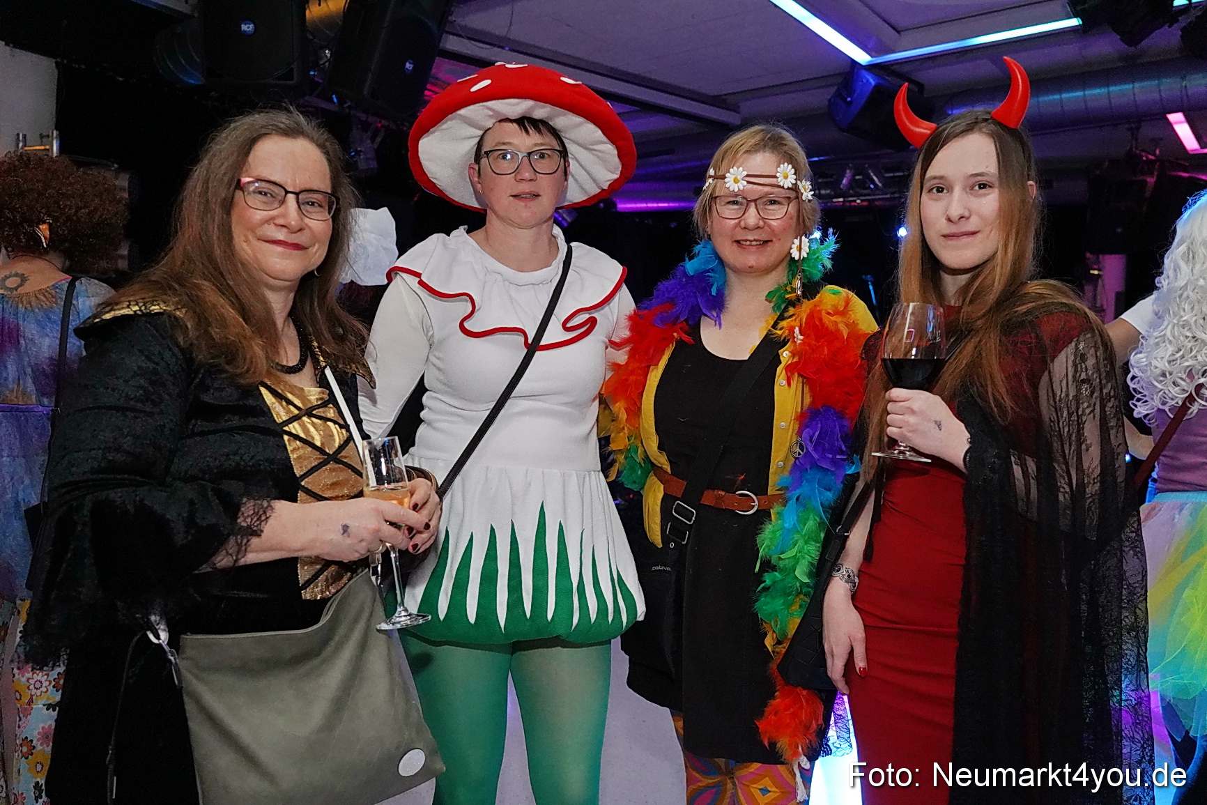 Weiberfasching Neumarkt 2024 0034