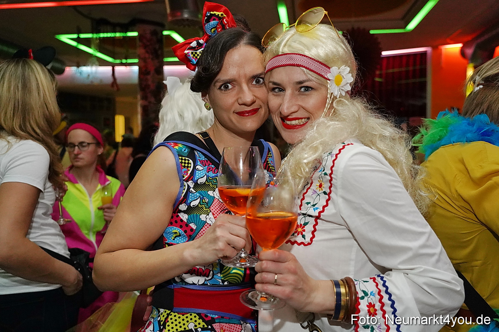 Weiberfasching Neumarkt 2024 0036