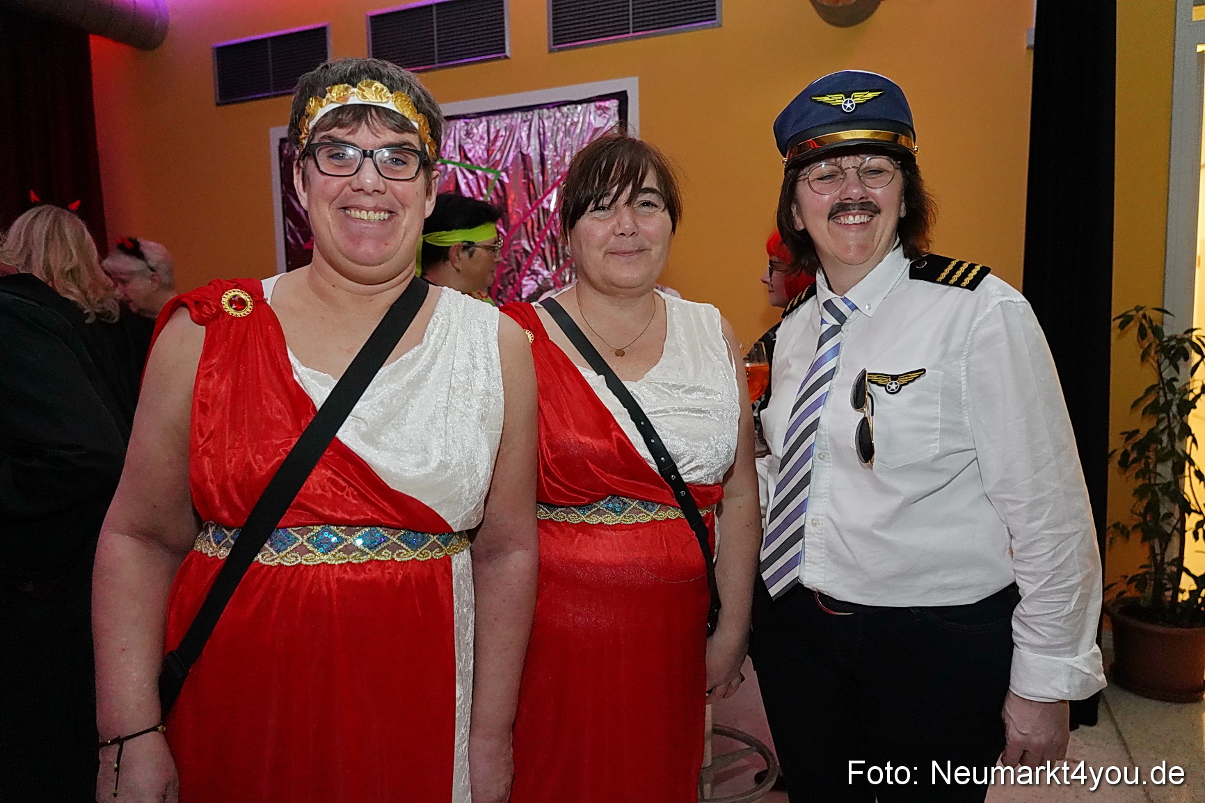 Weiberfasching Neumarkt 2024 0039