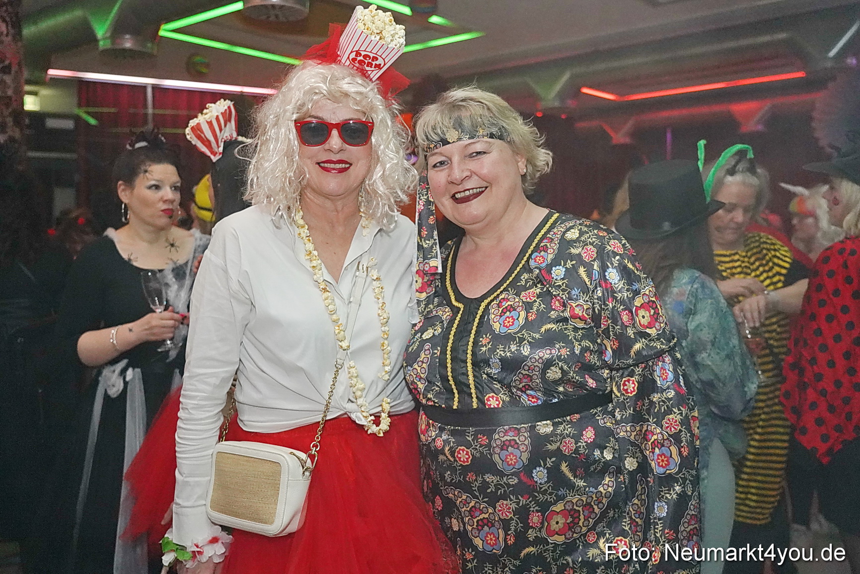 Weiberfasching Neumarkt 2024 0045