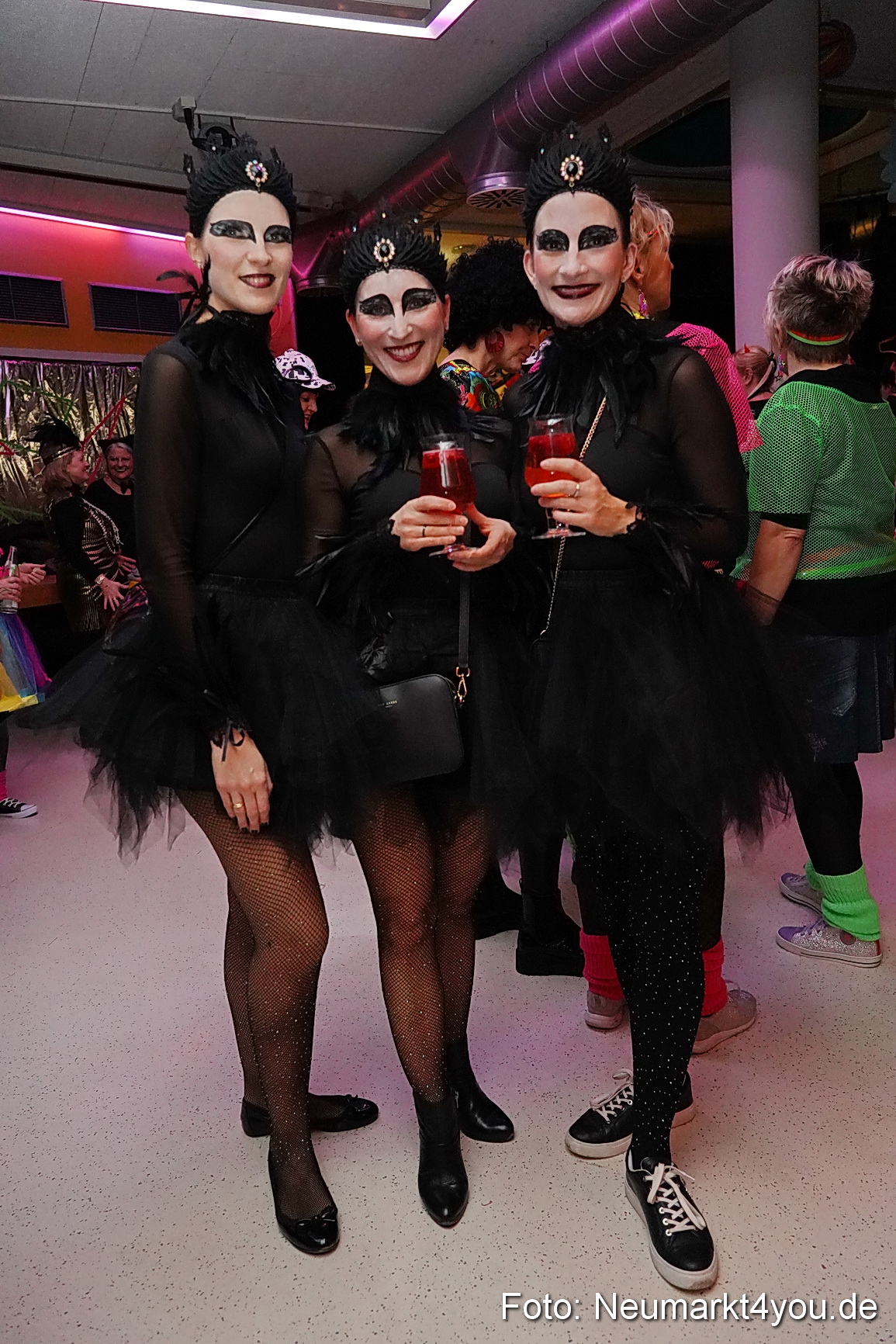 Weiberfasching Neumarkt 2024 0075