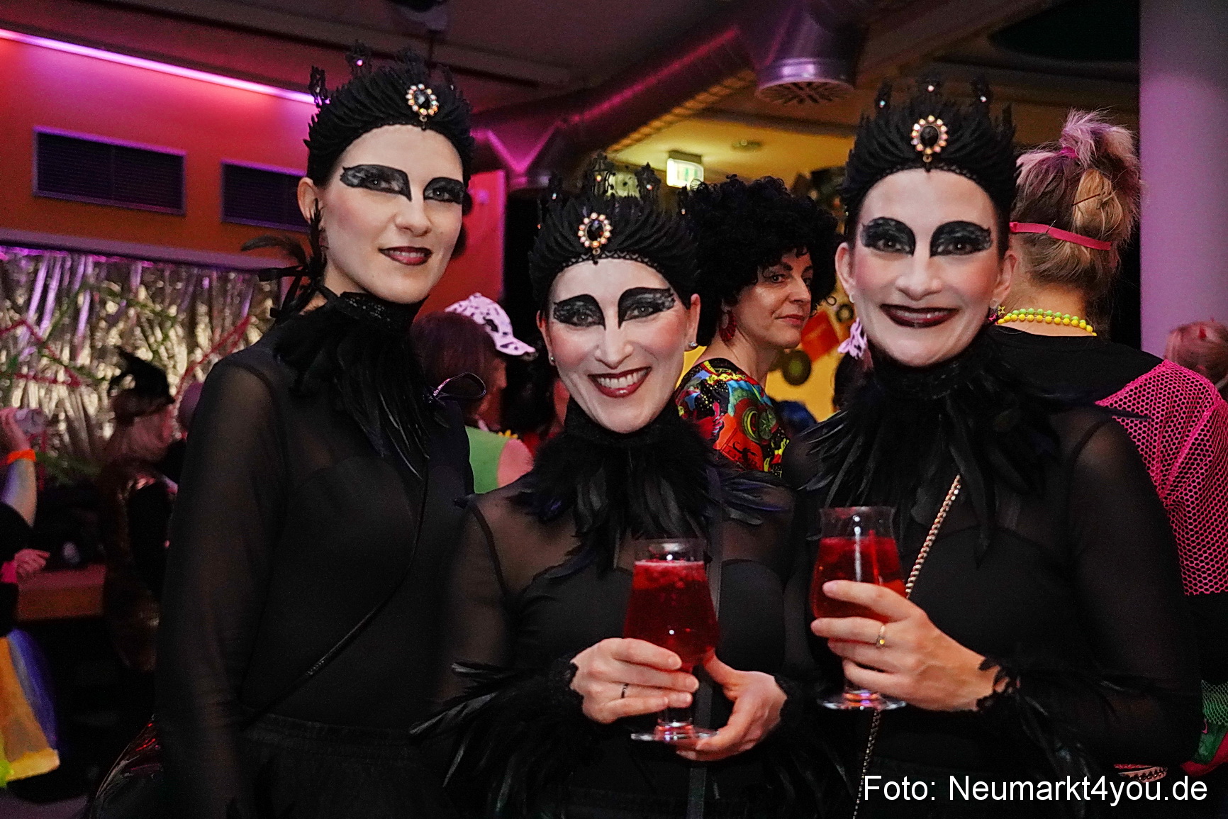 Weiberfasching Neumarkt 2024 0076