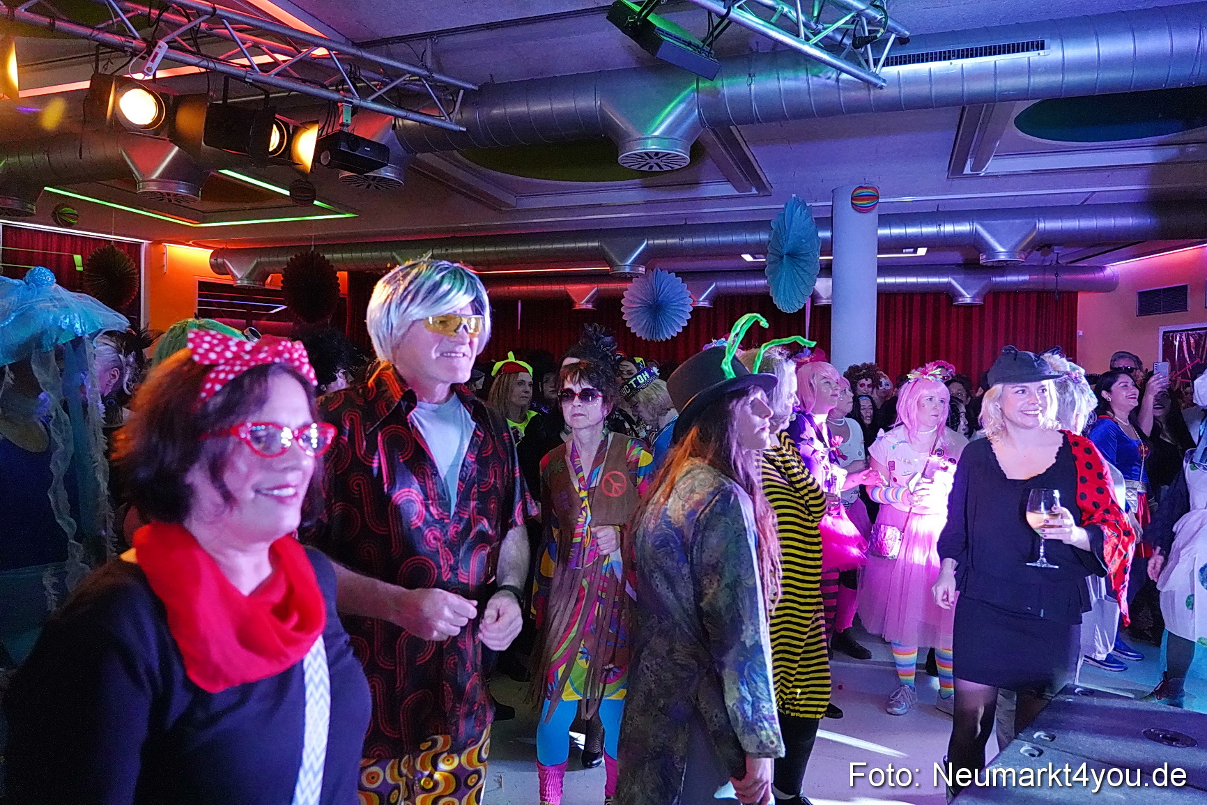 Weiberfasching Neumarkt 2024 0087