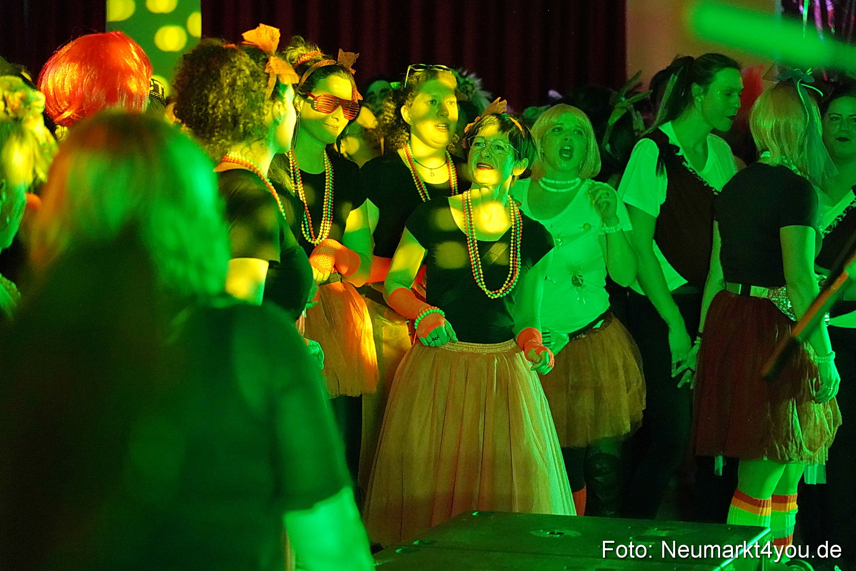 Weiberfasching Neumarkt 2024 0099