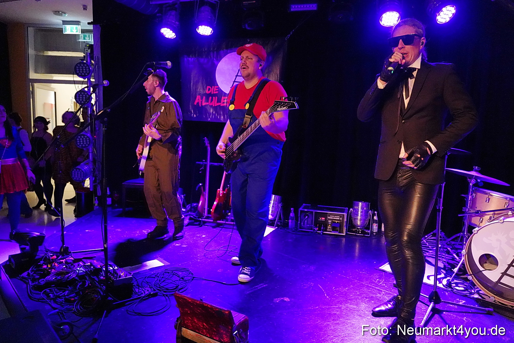 Weiberfasching Neumarkt 2024 0102