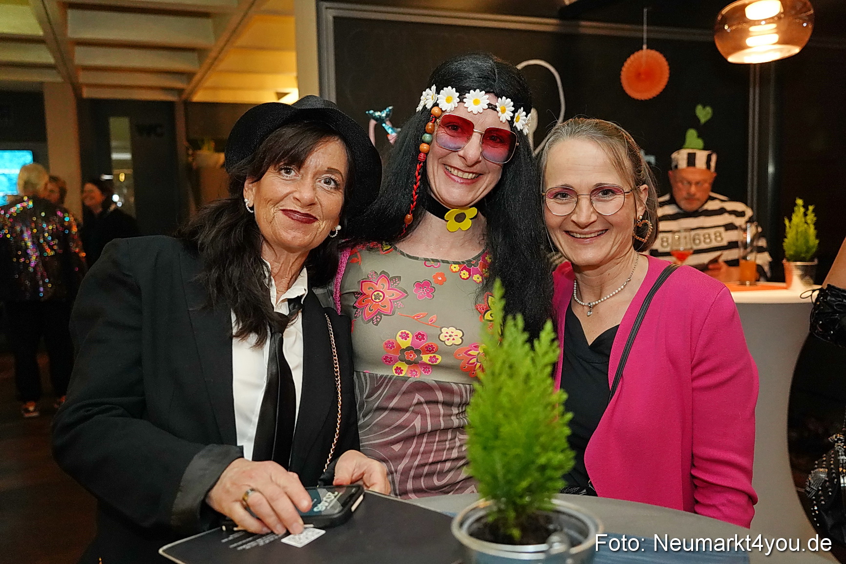 Weiberfasching Neumarkt 2024 0118