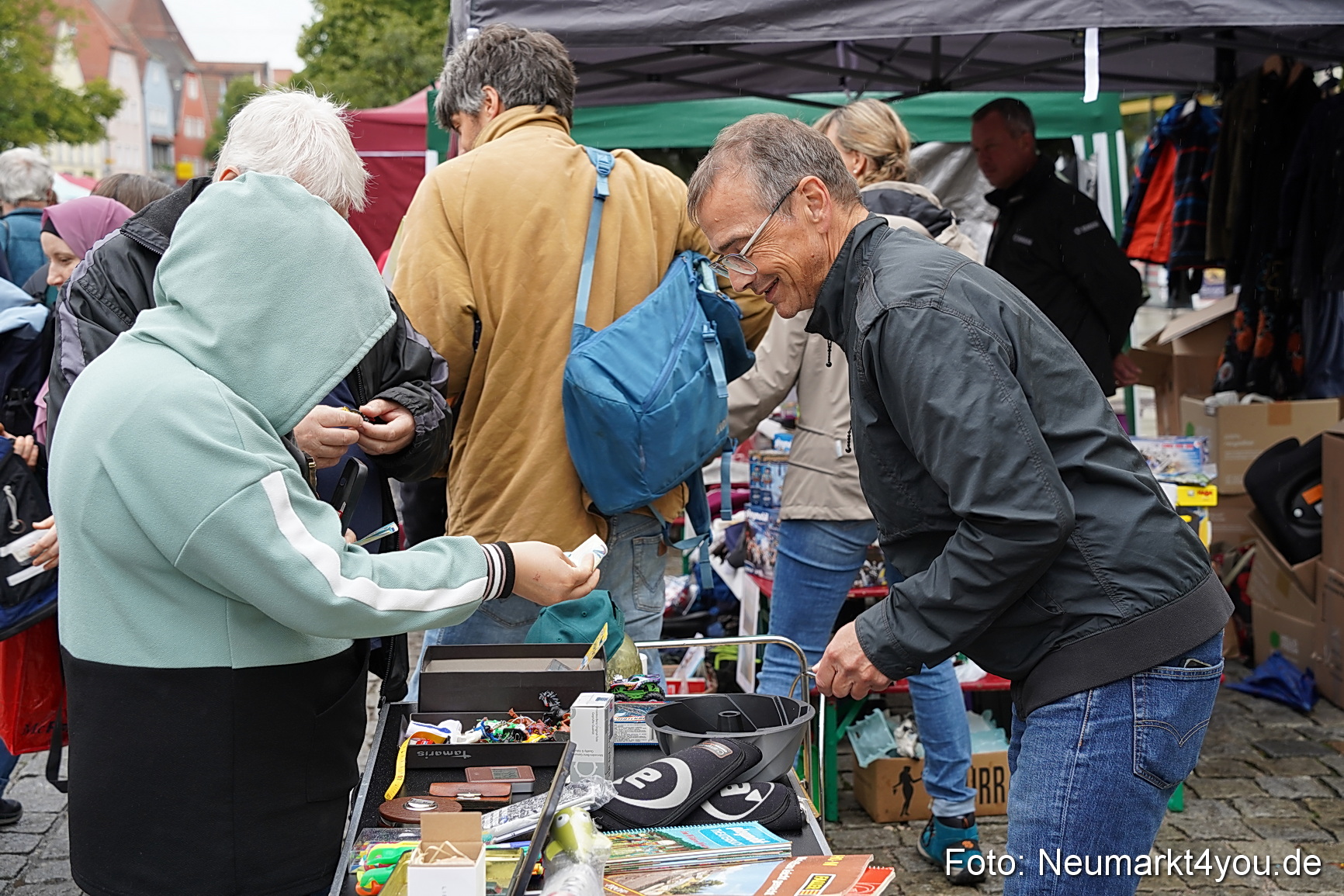 Altstadtflohmarkt Neumarkt 2025 0007