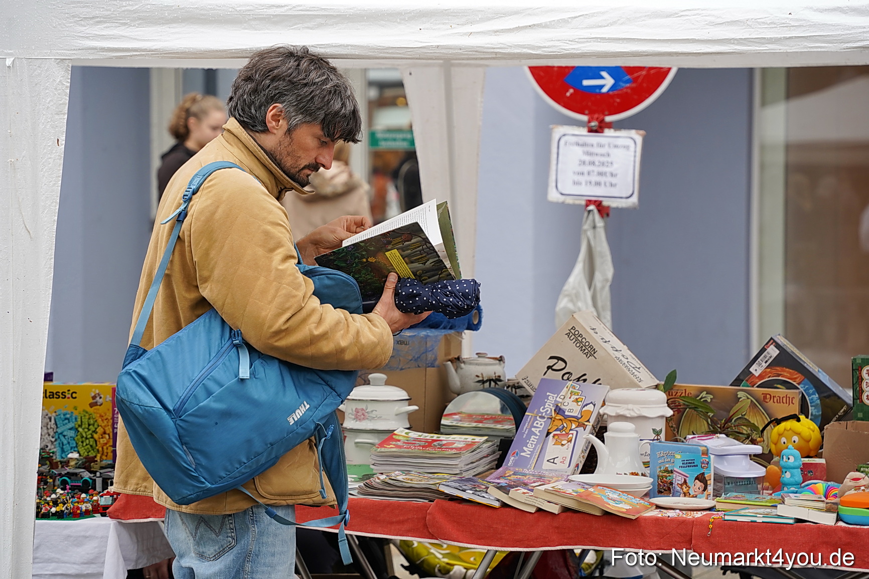 Altstadtflohmarkt Neumarkt 2025 0009