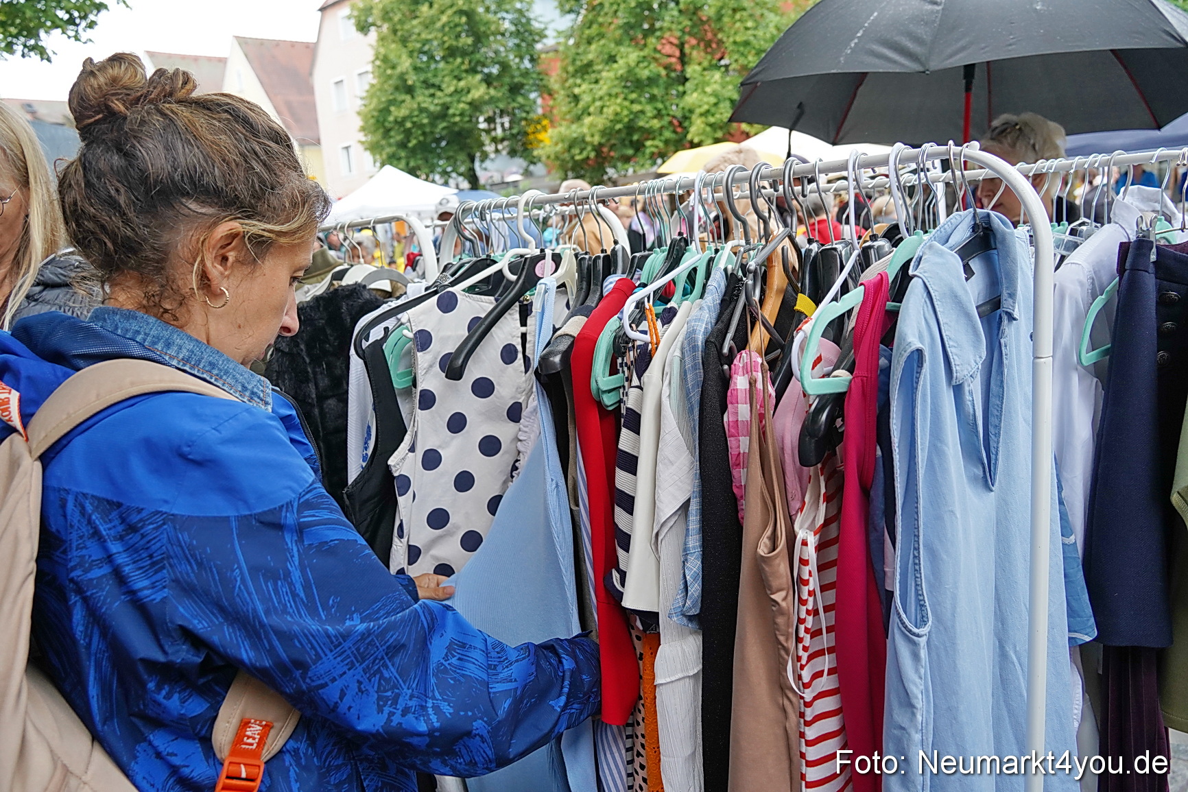 Altstadtflohmarkt Neumarkt 2025 0024